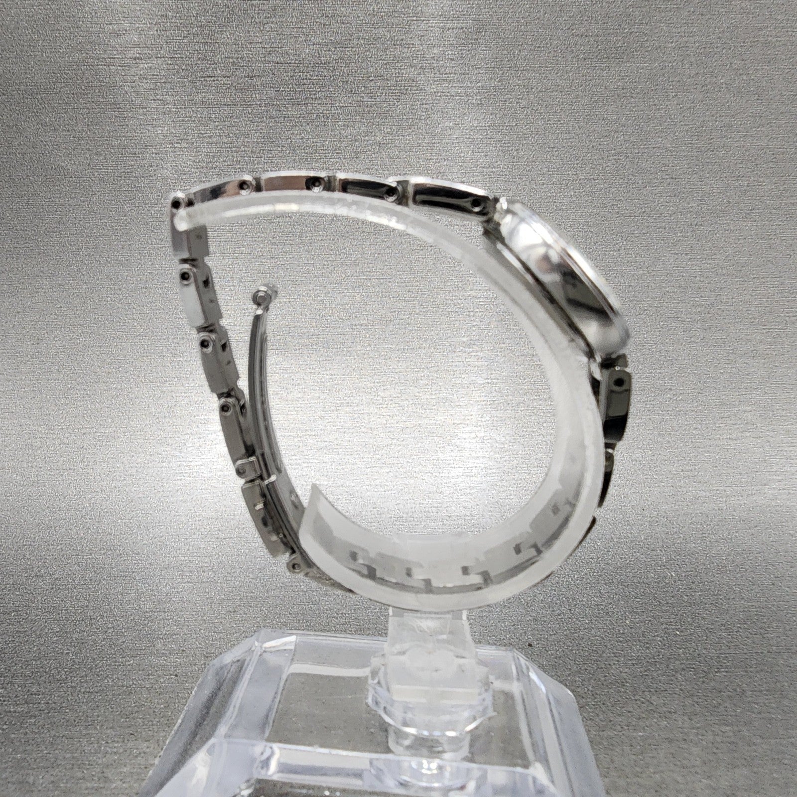 Seiko Watch Women 21mm White Dial Silver Tone Round 1N010PK0 New Battery8