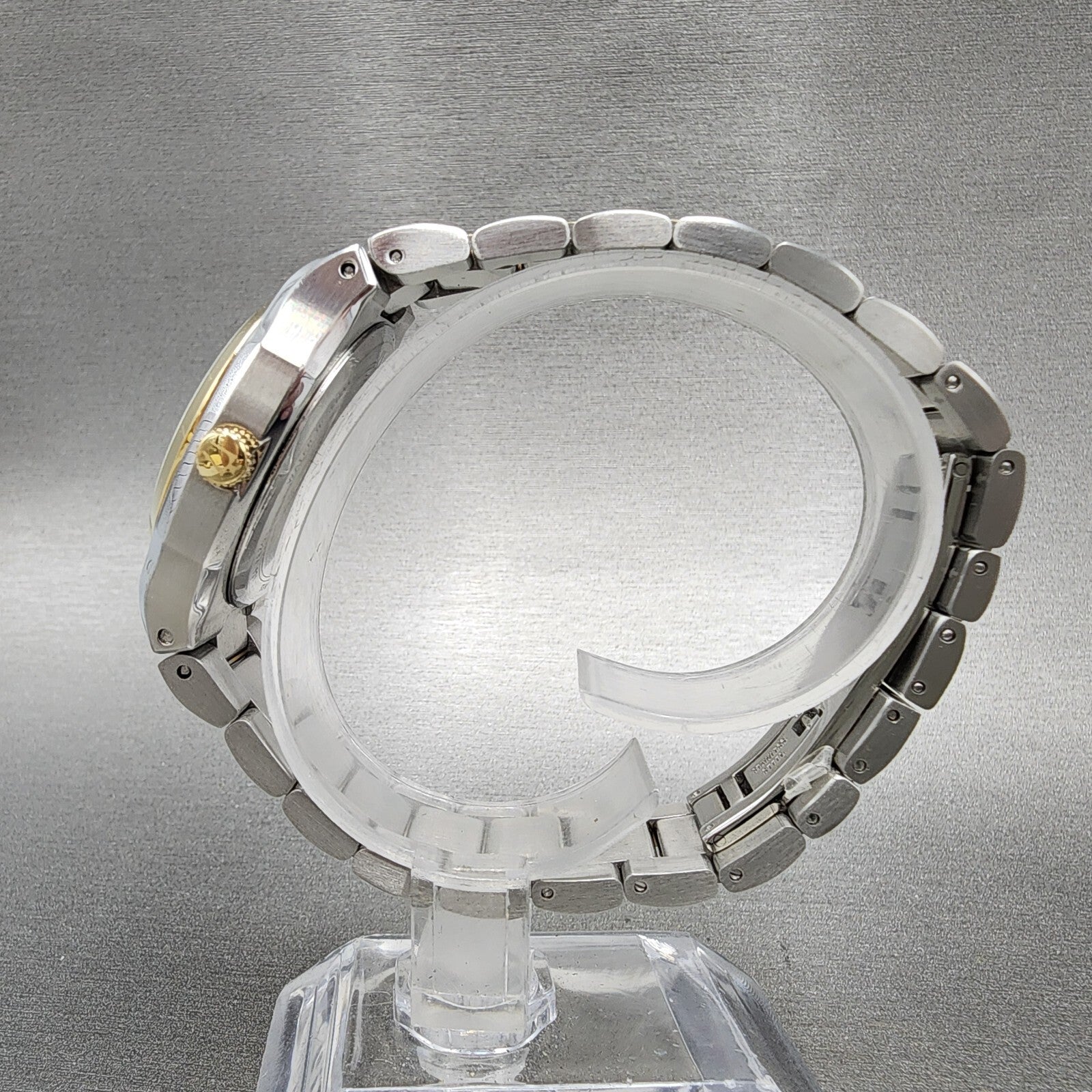 Bulova Surveyor Watch Women 34mm White Dial Two Tone Date Round Braclet 98M1326