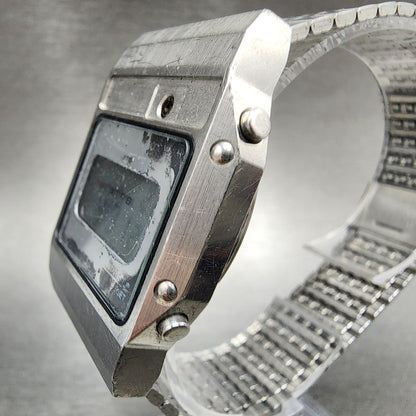 Seiko Digital Watch Men 33mm Silver Tone Alarm Chrono A6395039 READ!!!!2