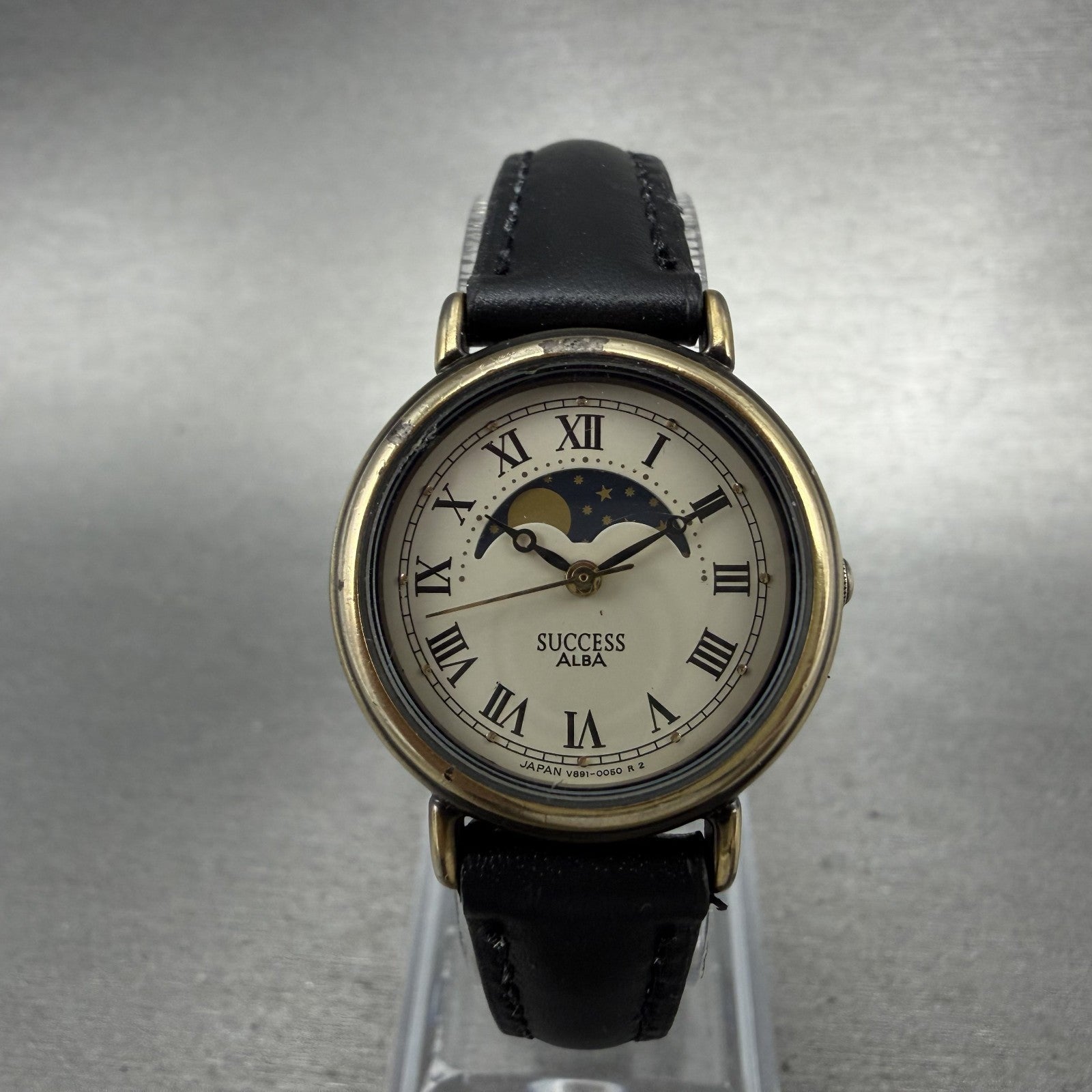 Seiko Alba Success Moon Phase Watch Women 25mm White Dial Brass Tone New Battery0