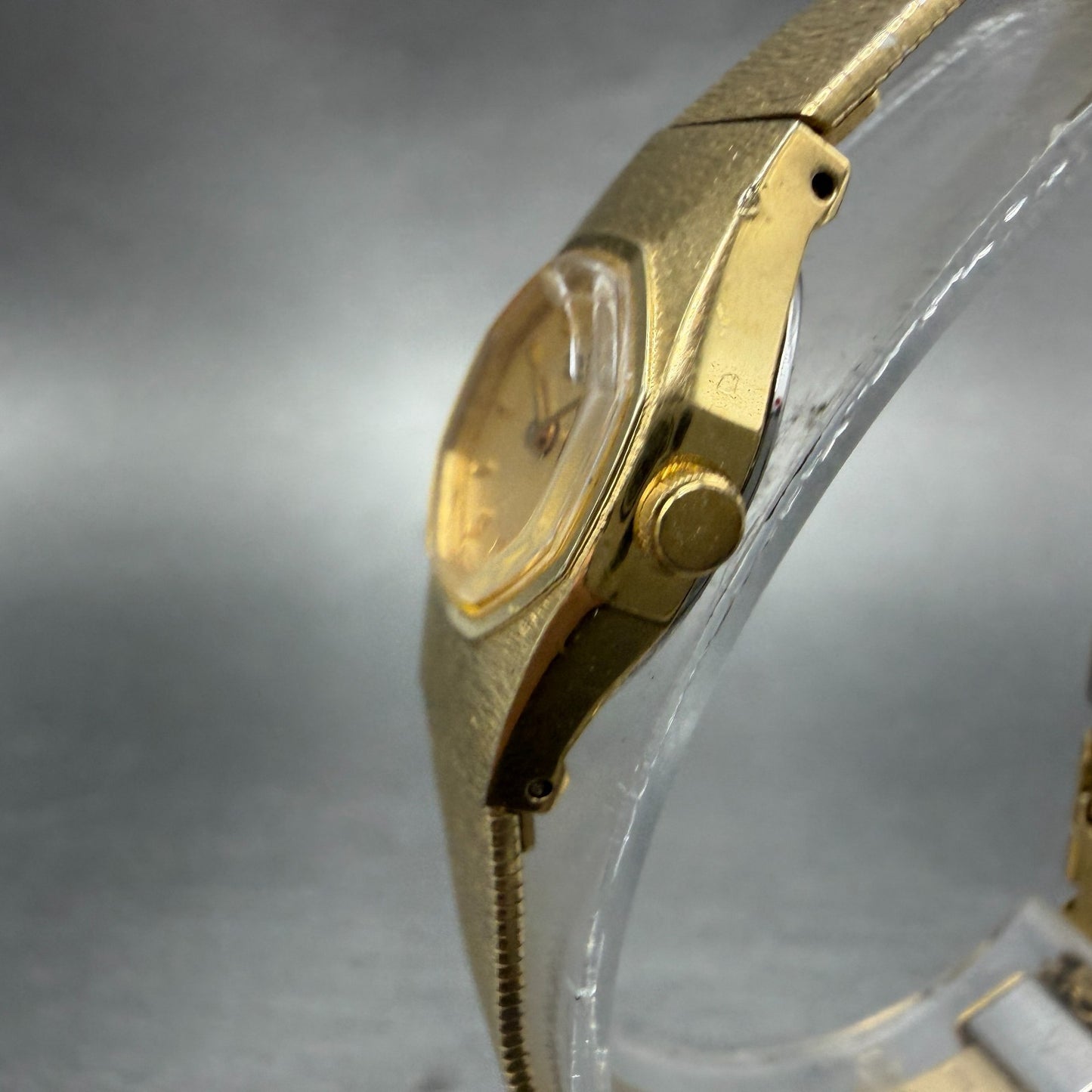 Seiko Watch Women 16mm Champagne Dial Gold Tone Octagon 2c20-6510 New Battery 492