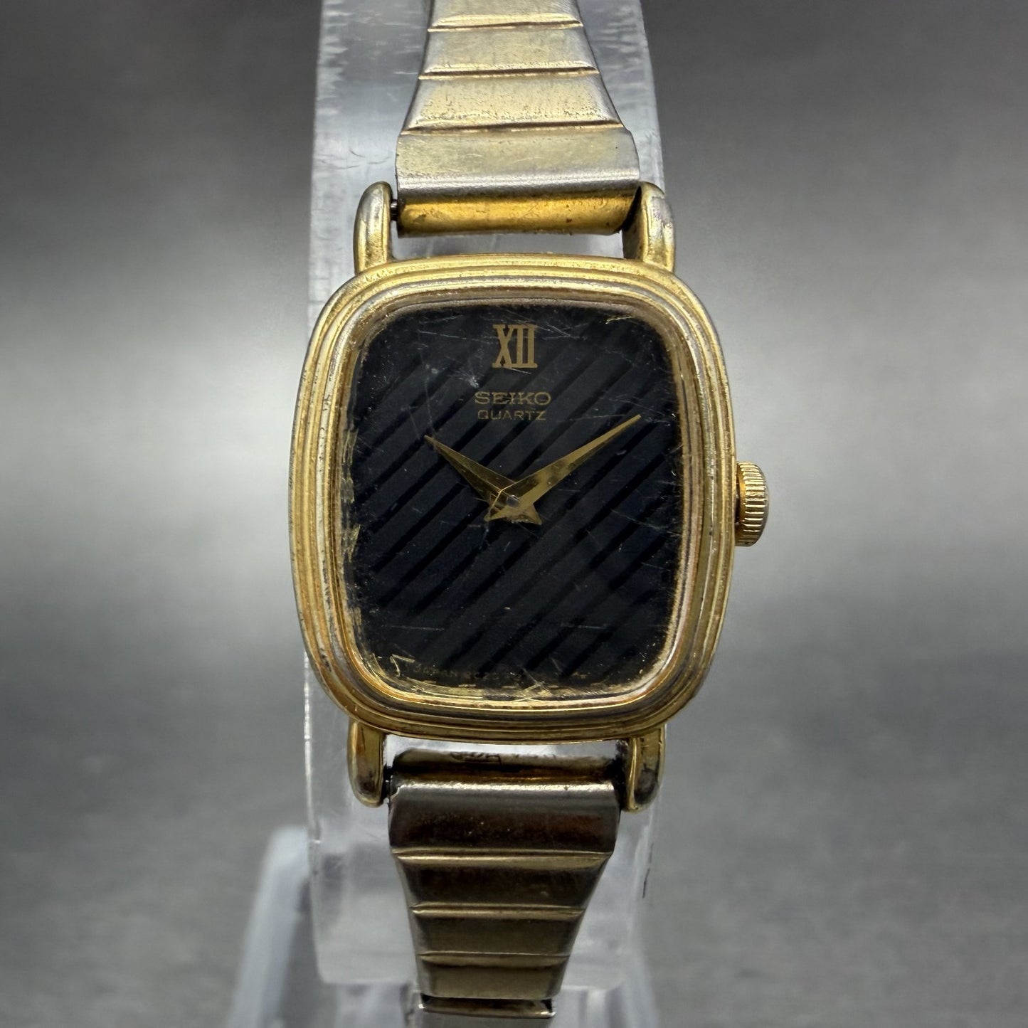 Seiko Watch Women 16mm Black Dial Gold Tone Rectangle 2C20-6279 New Battery0