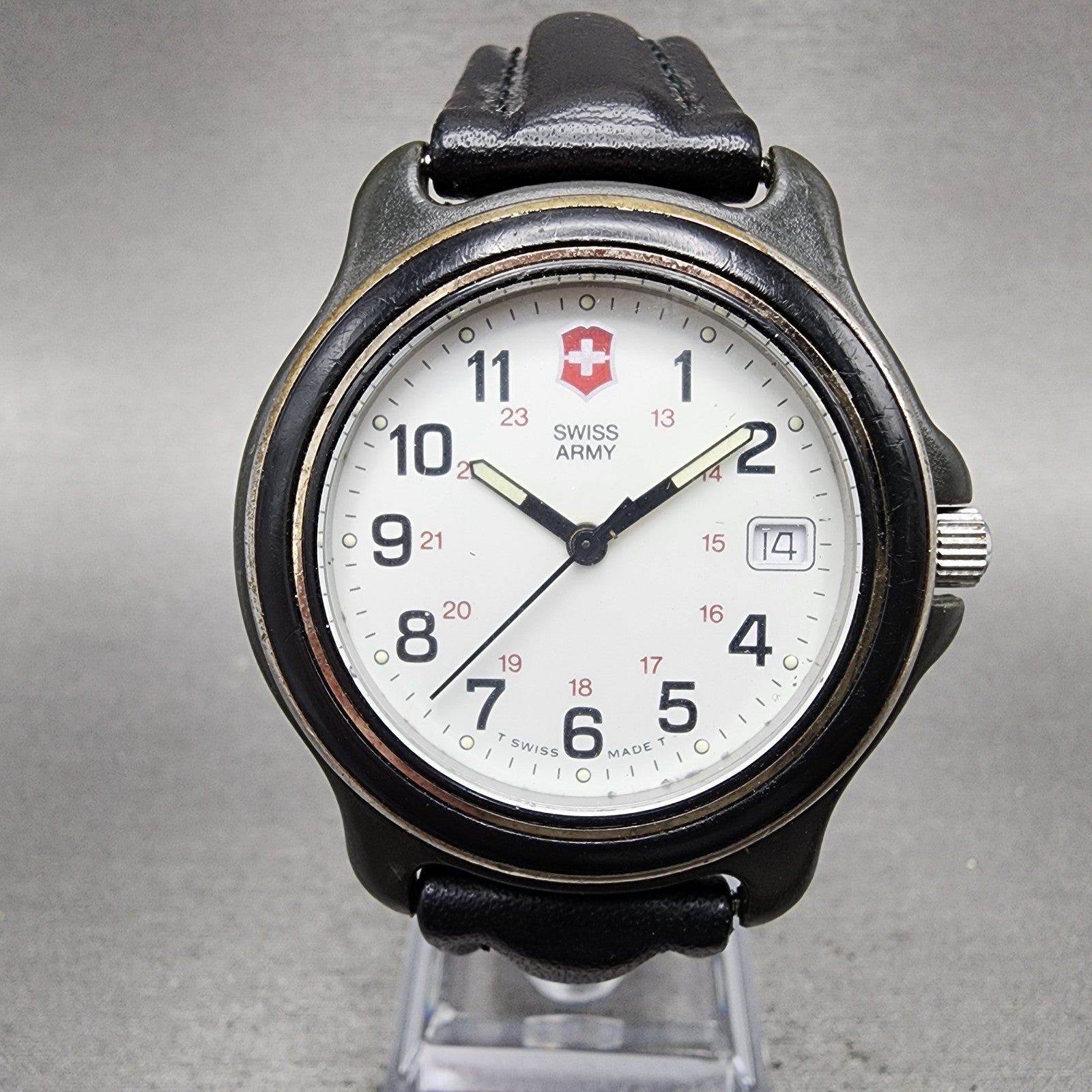 Swiss Army Original Watch men 39mm White Dial Black Tone Date Round  New Battery0