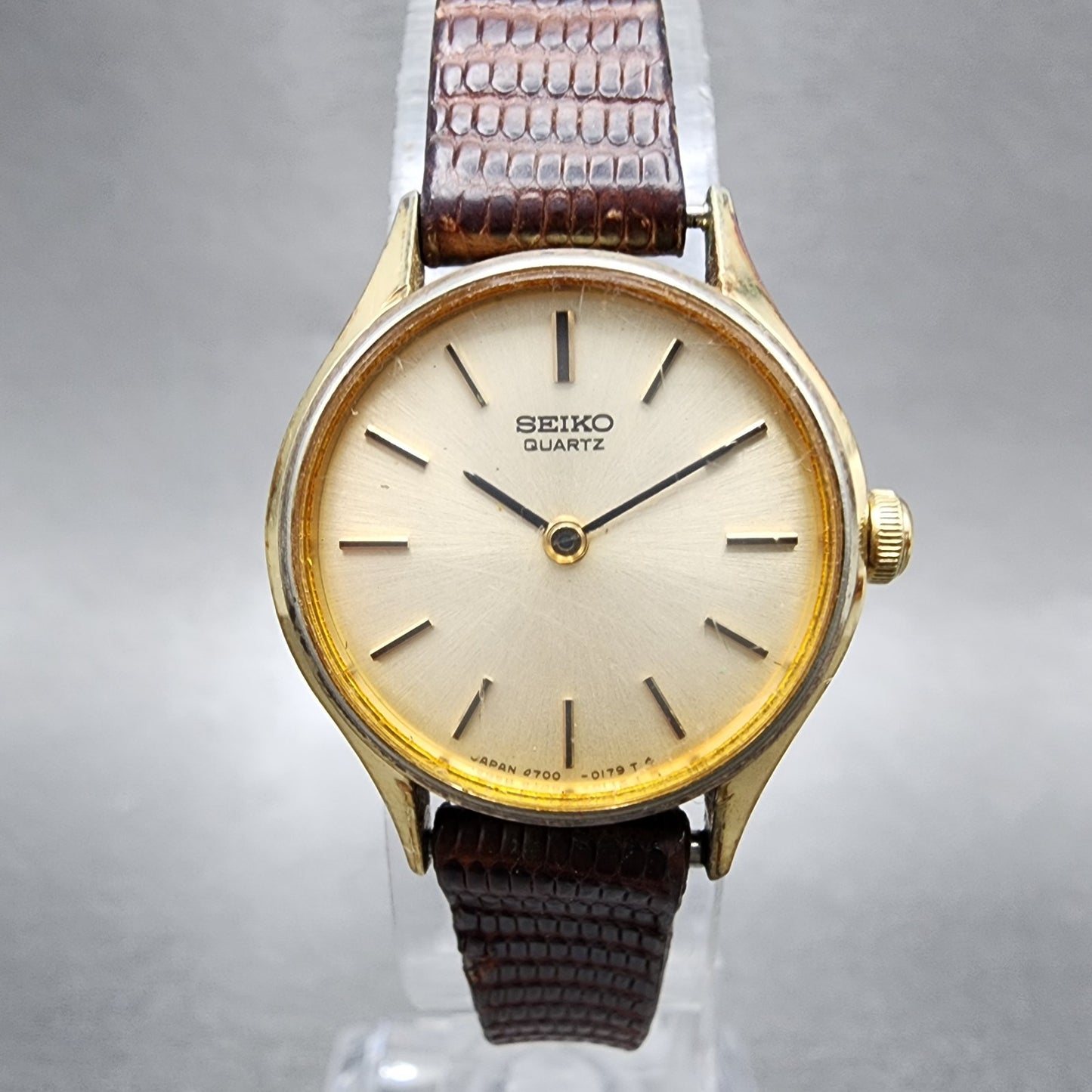 Seiko Watch Women 23mm Champagne Dial Gold Tone Round 47000059 New Battery0
