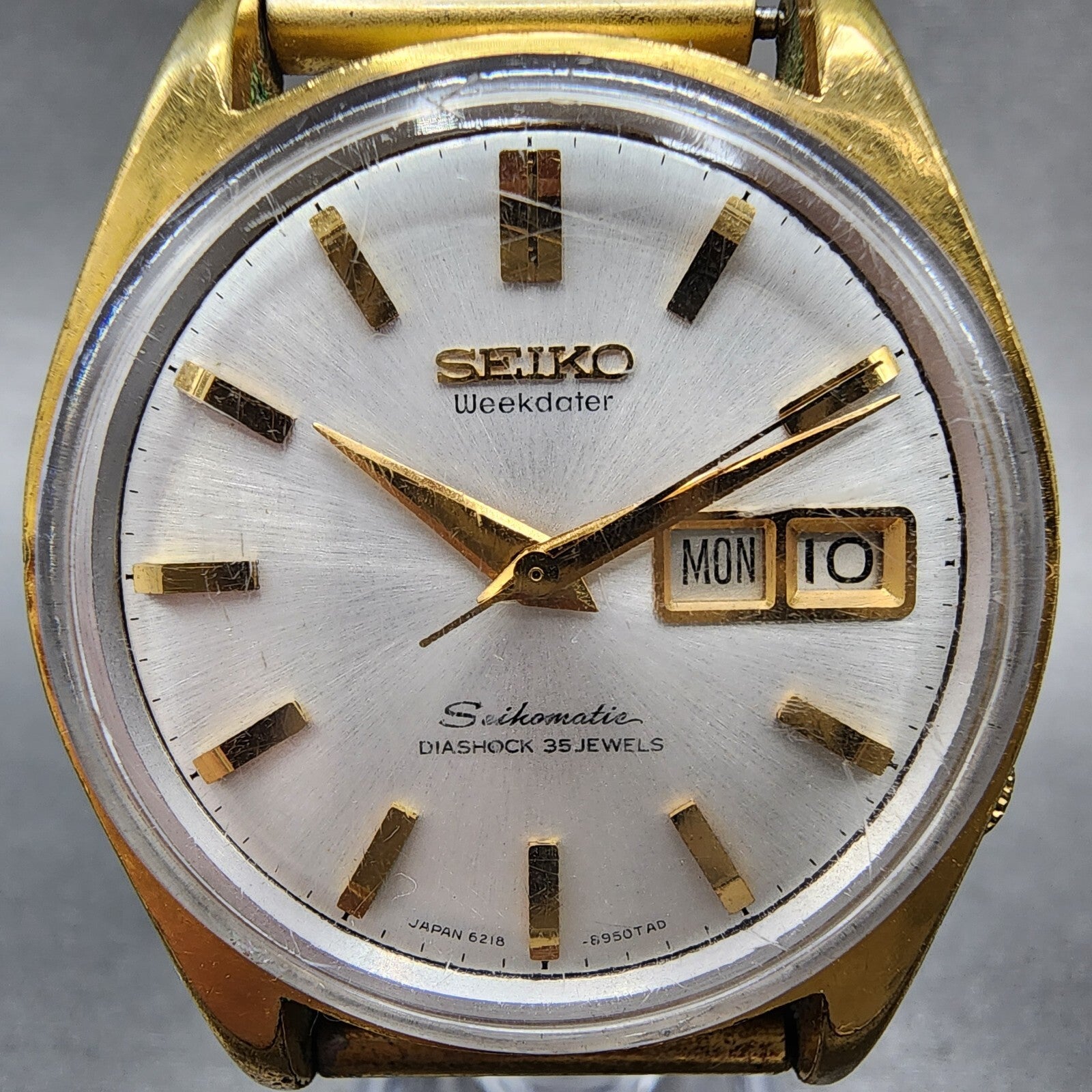 Seiko Seikomatic Watch Men 37mm Silver Dial Gold Tone Daydate 62188950 Runs1