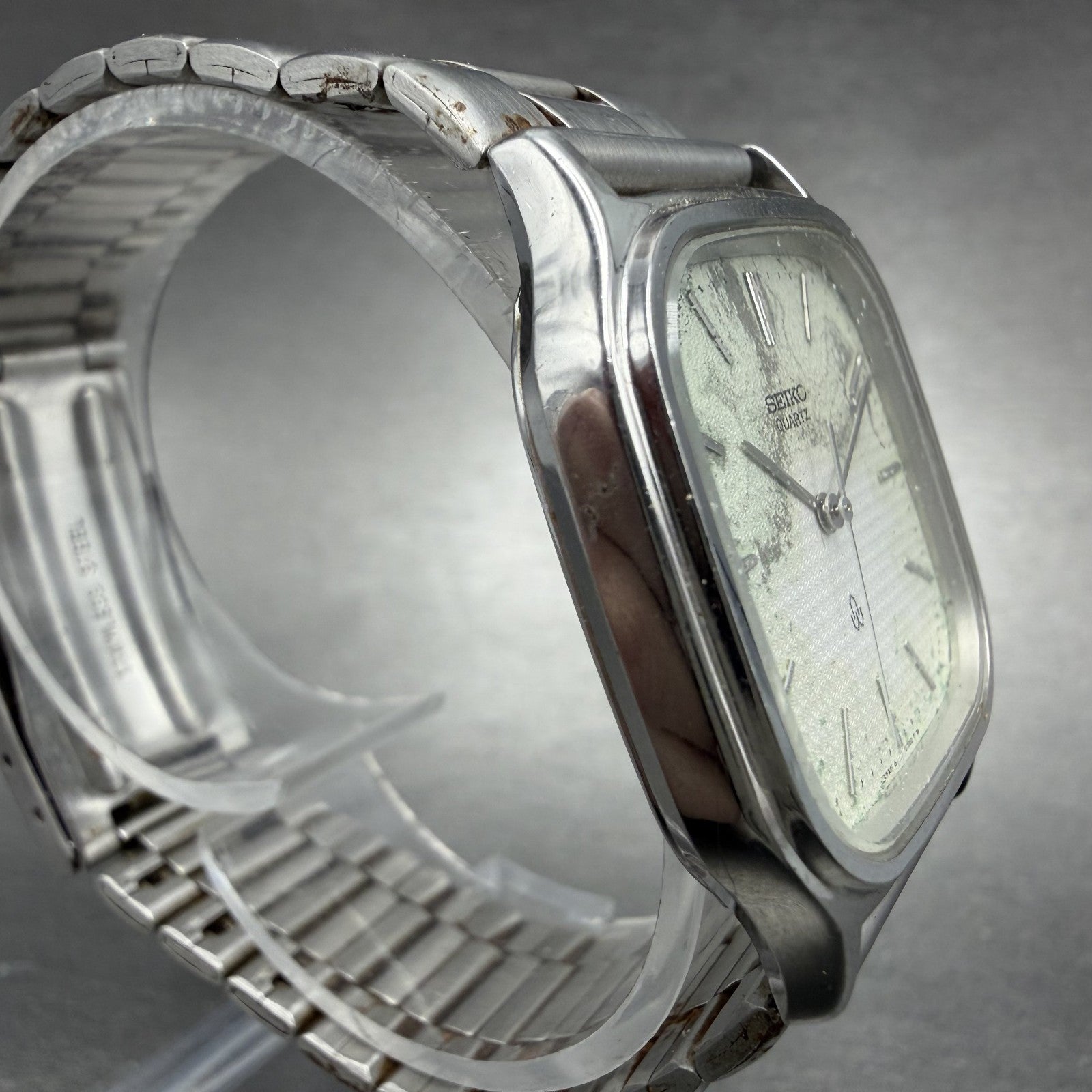 Seiko Watch Men 30mm Silver Dial Silver Tone Square 6431-5050 New Battery3