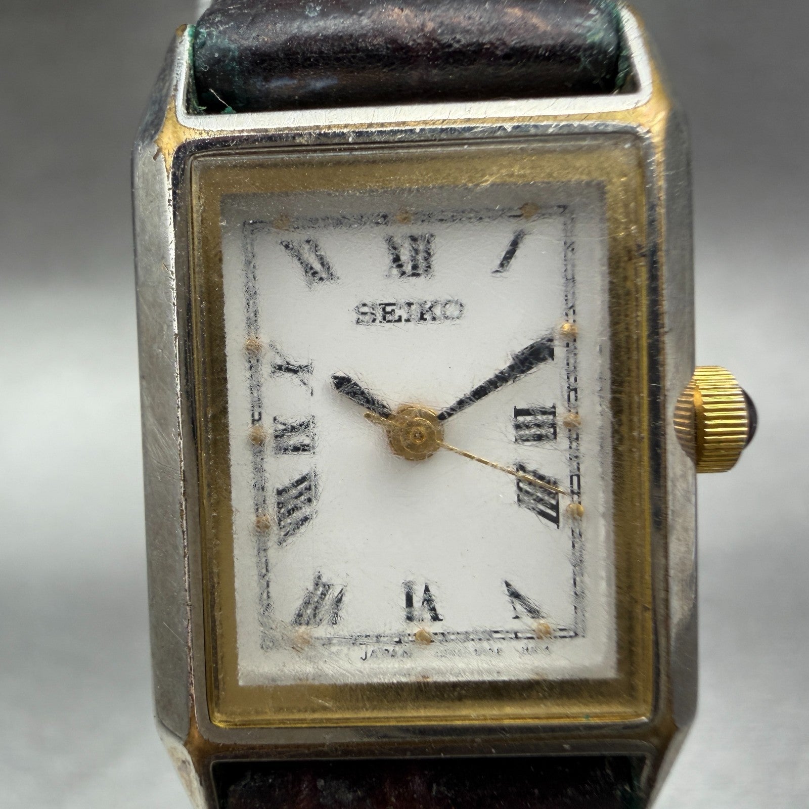 Seiko Tank Watch Women 18mm White Dial Two Tone Rectangle 1N01-5E90 New Battery1