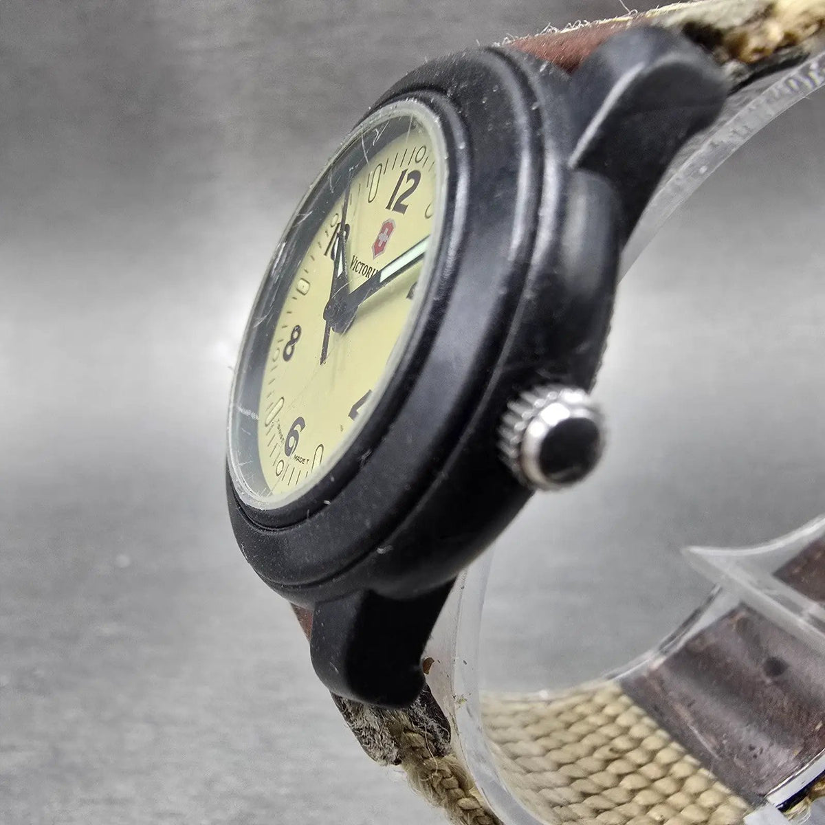Victorinox Swiss Army Yeoman Watch Women 30mm Brown Dial Black Tone Date PARTS3