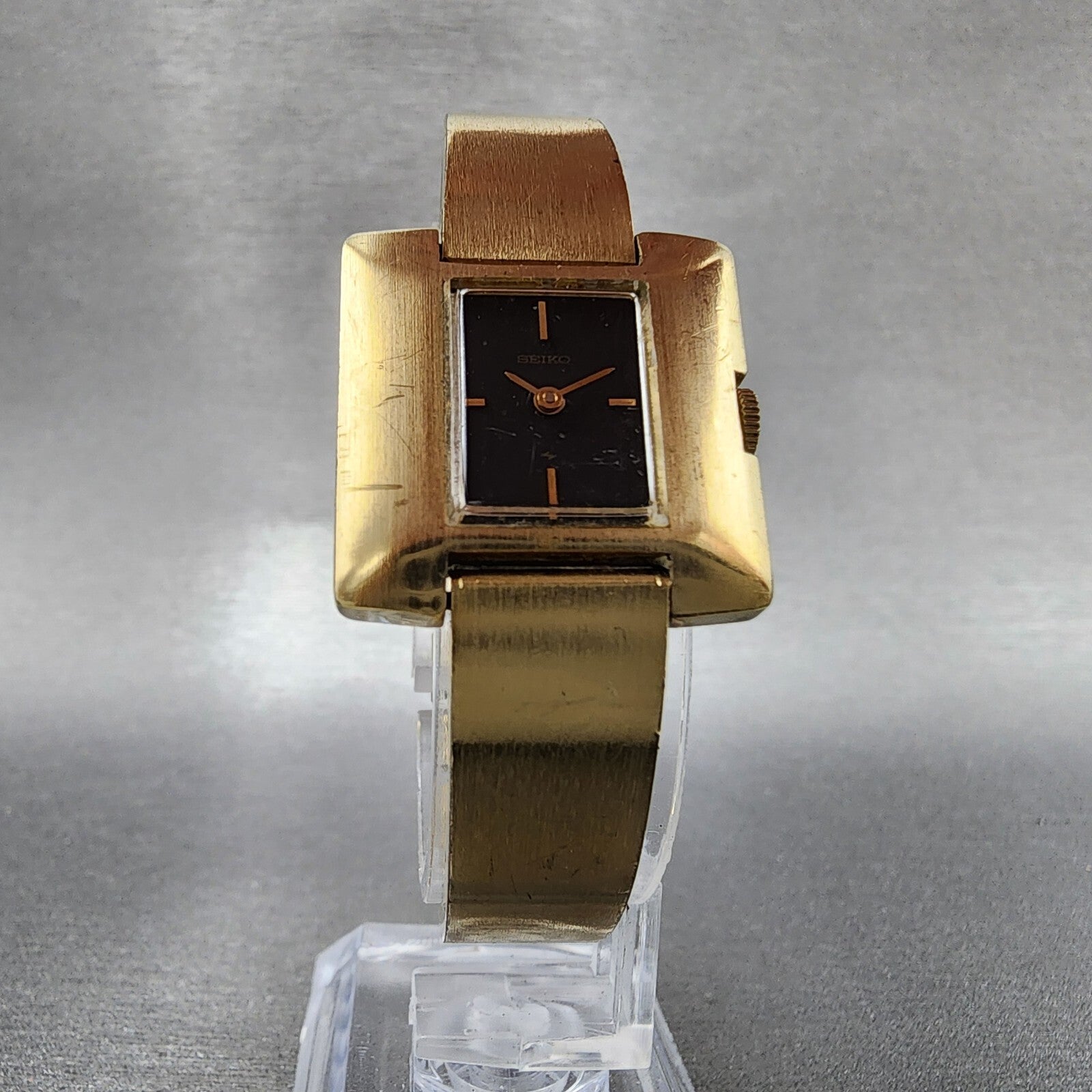 VTG Seiko Watch Women 24mm Black Dial Gold plated Rectangle Manual Wind Runs5