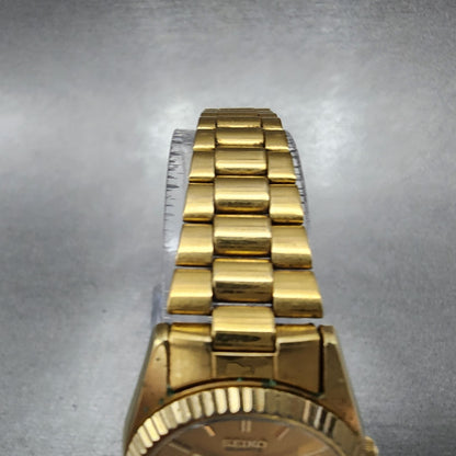 Seiko SQ Watch Women 25mm Gold Dial Gold Tone Daydate Round 2A230039 NewBat VTG4