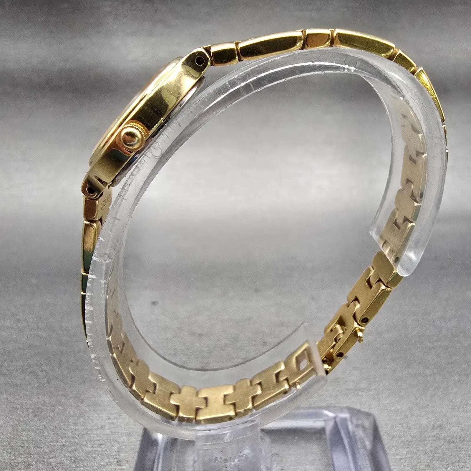Seiko Watch Women 18mm Black Dial Gold Tone Oval 2Y00-5A90 New Battery Vintage6