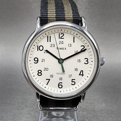 Timex Weekender Watch Men 38mm Cream Dial Silver Tone Indiglo New Battery0