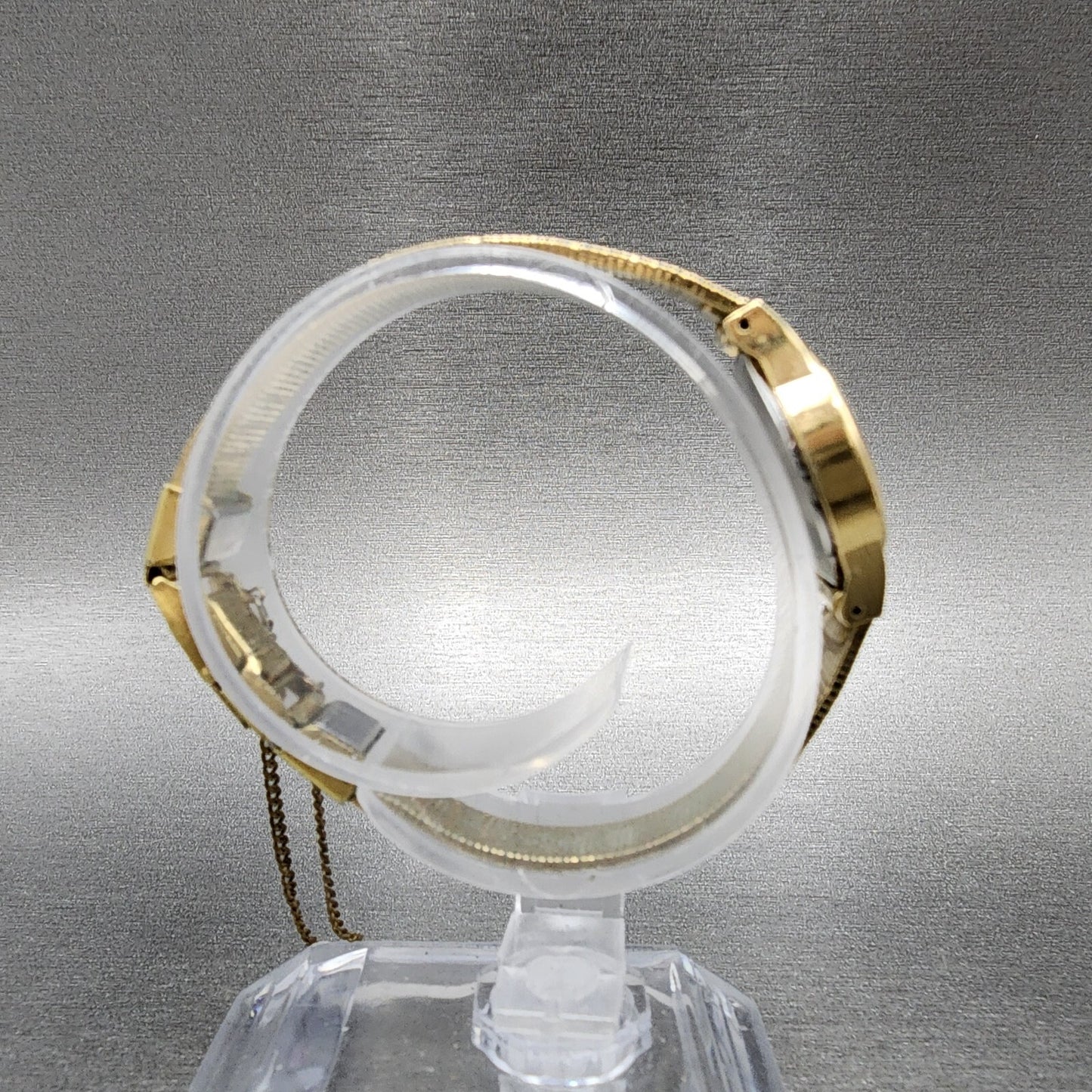 Seiko Watch Women 20mm Cream Dial Gold Tone Oval 23205439 New Battery8