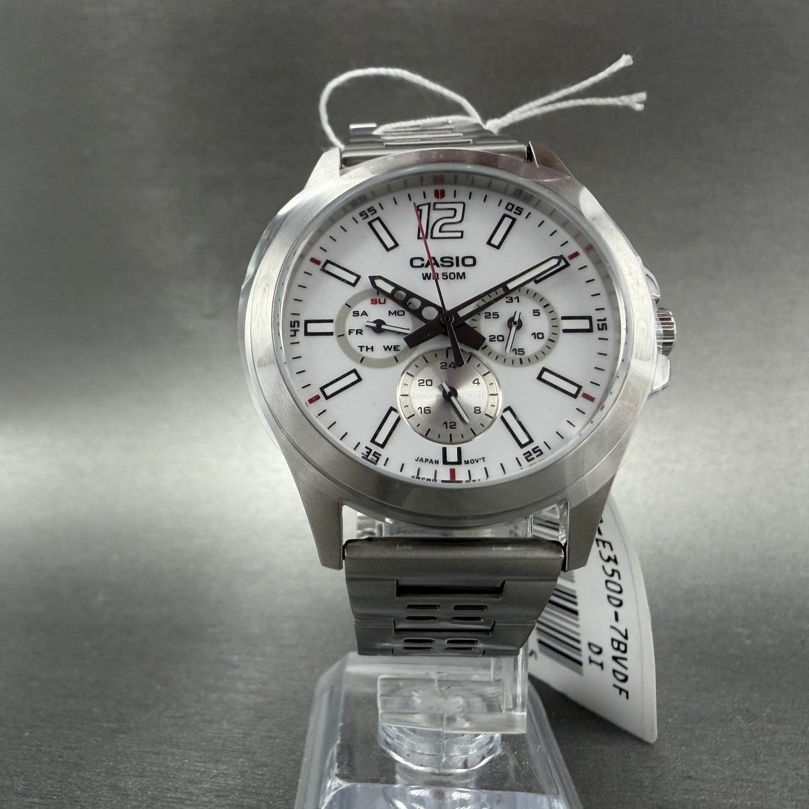 Casio MTP-E350 Watch Men 39mm White Dial Silver Tone Daydate Metal Bracelet5
