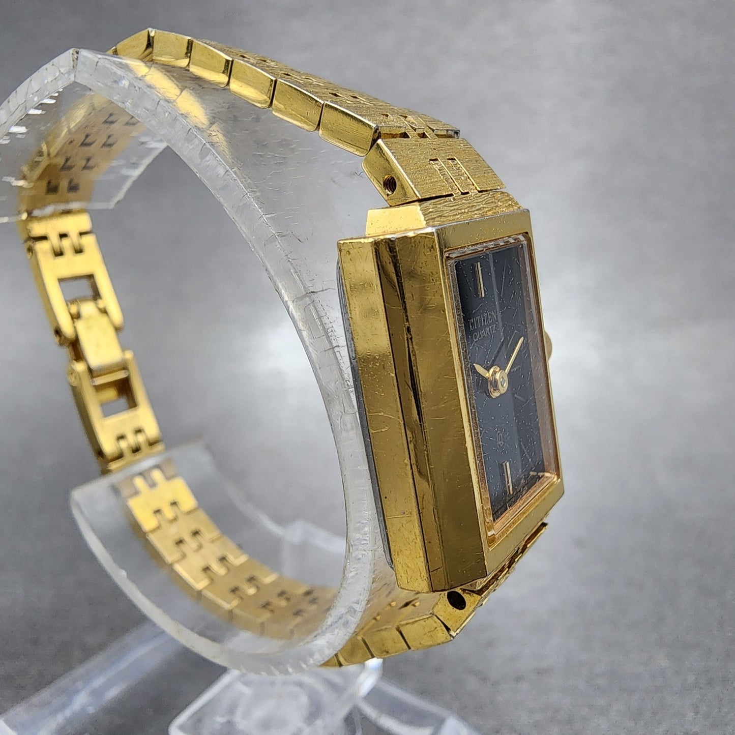Citizen CQ Watch Women 17mm Black Dial Gold Tone Rectangle 3220 New Battery3
