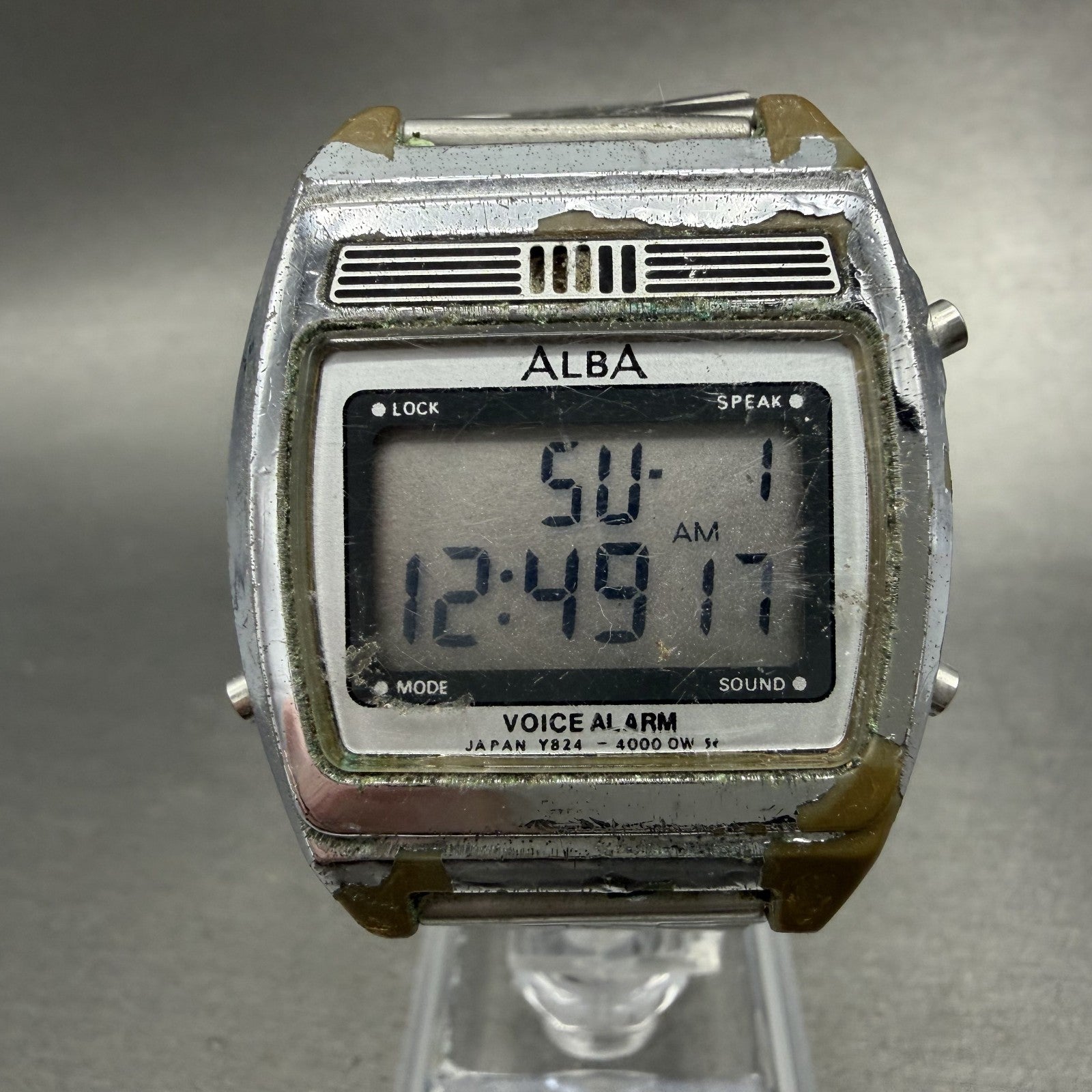 Seiko ALBA Digital Watch Men 35mm LCD Silver Tone Alarm Y824-4000 New Battery0