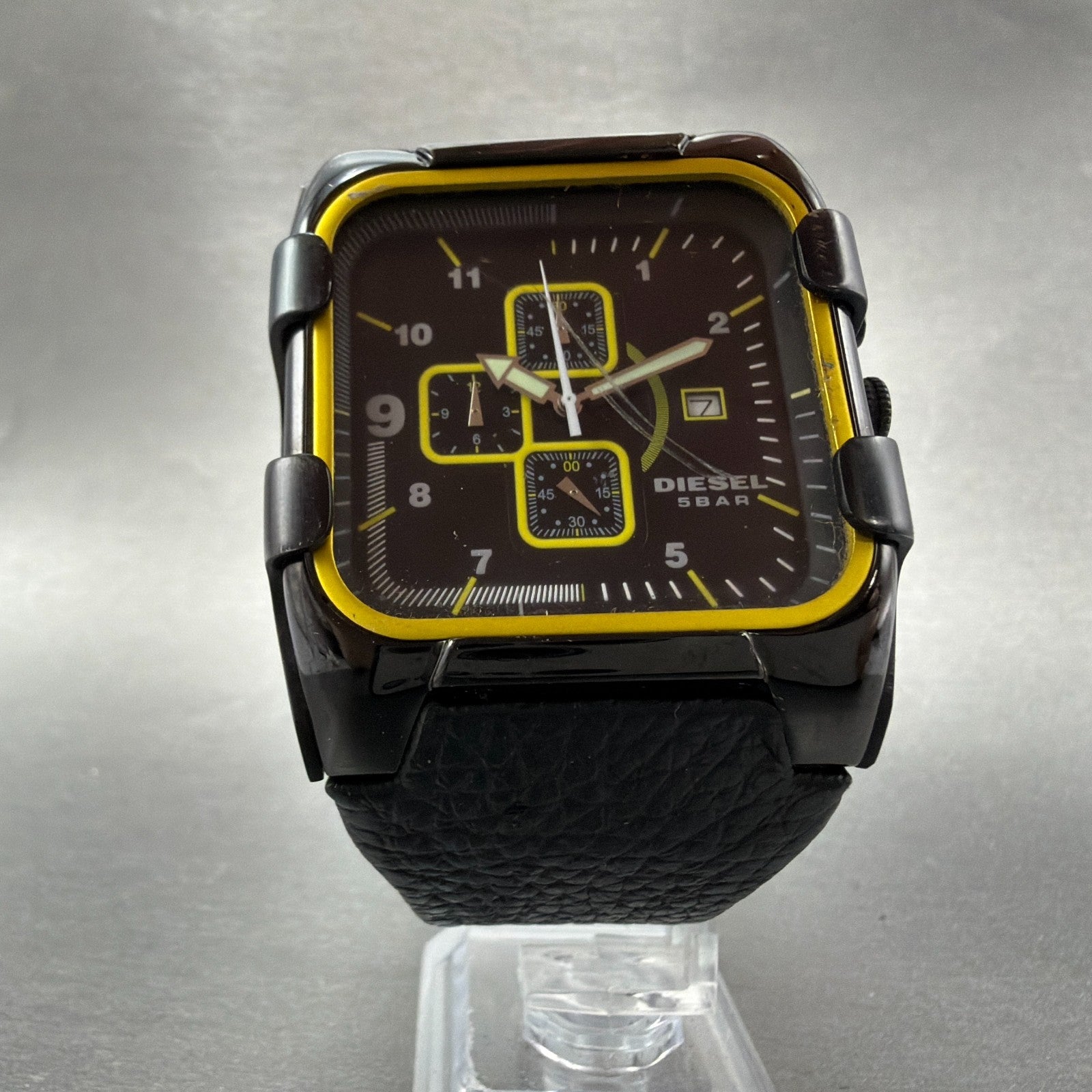Diesel Chronograph Watch Men 44mm  Black Dial Black Yellow Date Rectangle Newbat5