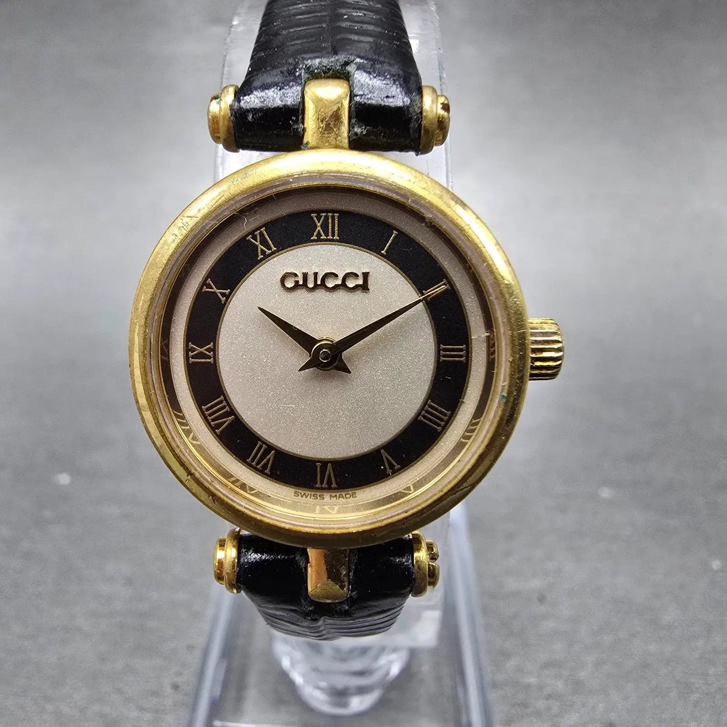 Gucci 2000L Watch Women 22mm Silver Dial Gold Plated Round New Battery Vintage0