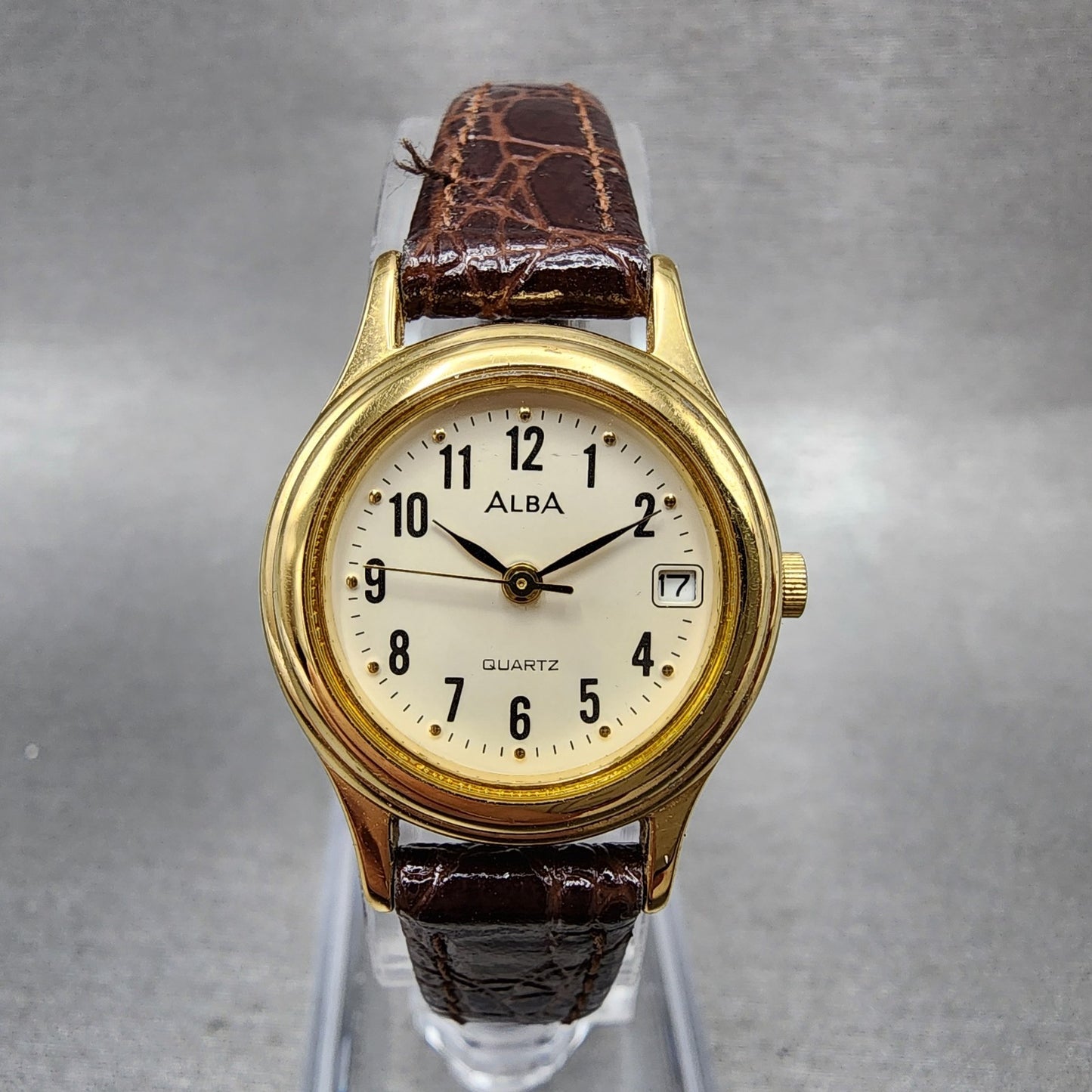 Seiko Alba Watch Women 23mm White Dial Gold Tone Date V782X104 New Battery0