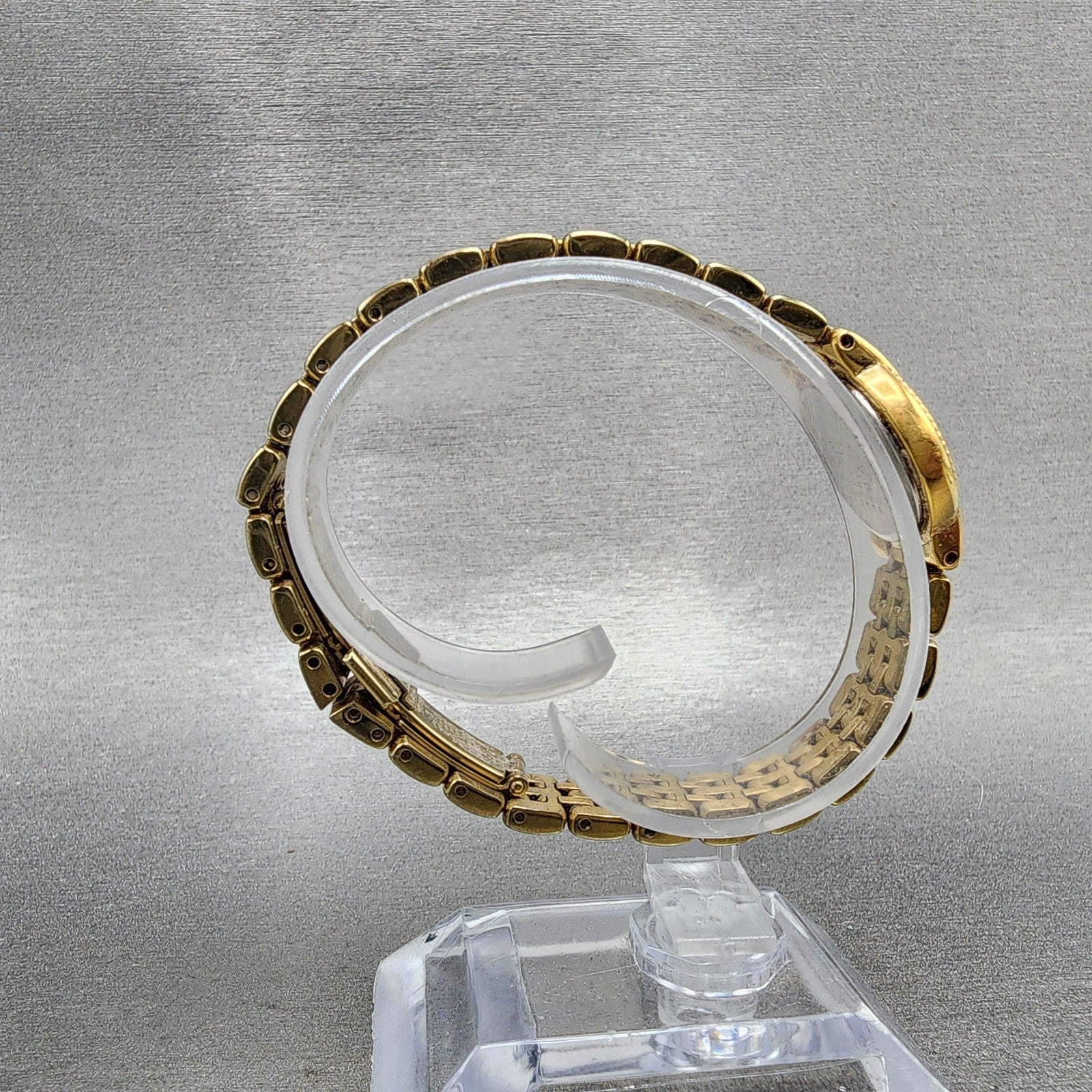 Seiko Watch Women 20mm White Dial Gold Tone Round 1N000JJ0 New Battery8