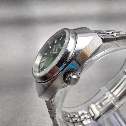 Citizen Watch Women 24mm Green Dial Silver Tone Date 4-530934 Manual Wind VTG2