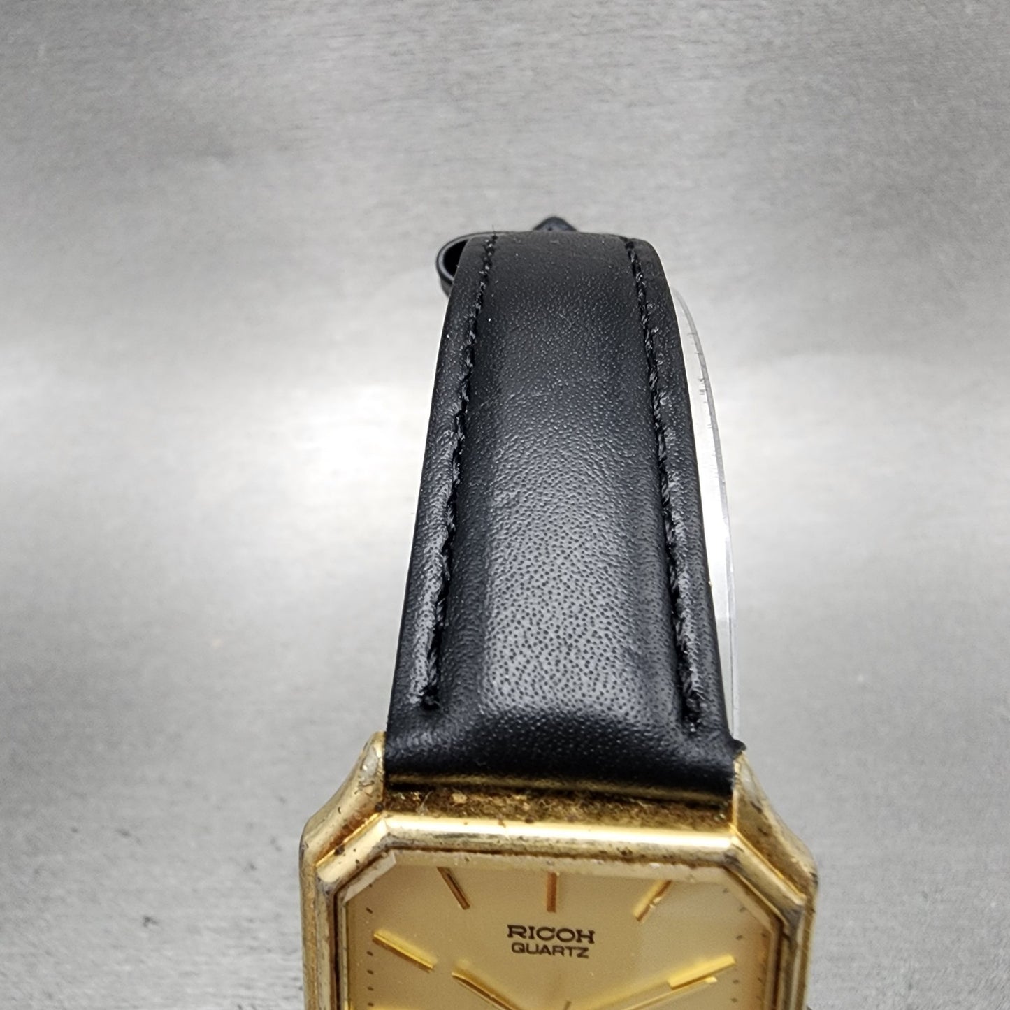 Rioch Tank Watch Men 28mm Champagne Dial Gold Tone Rectagle New Battery4