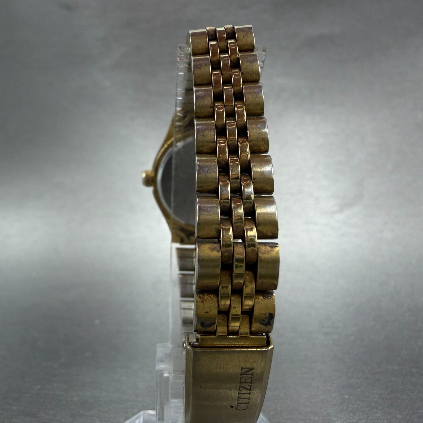 Citizen CQ Watch Women 26mm Silver Dial Gold Tone Daydate 6000-072952 NewBattery7