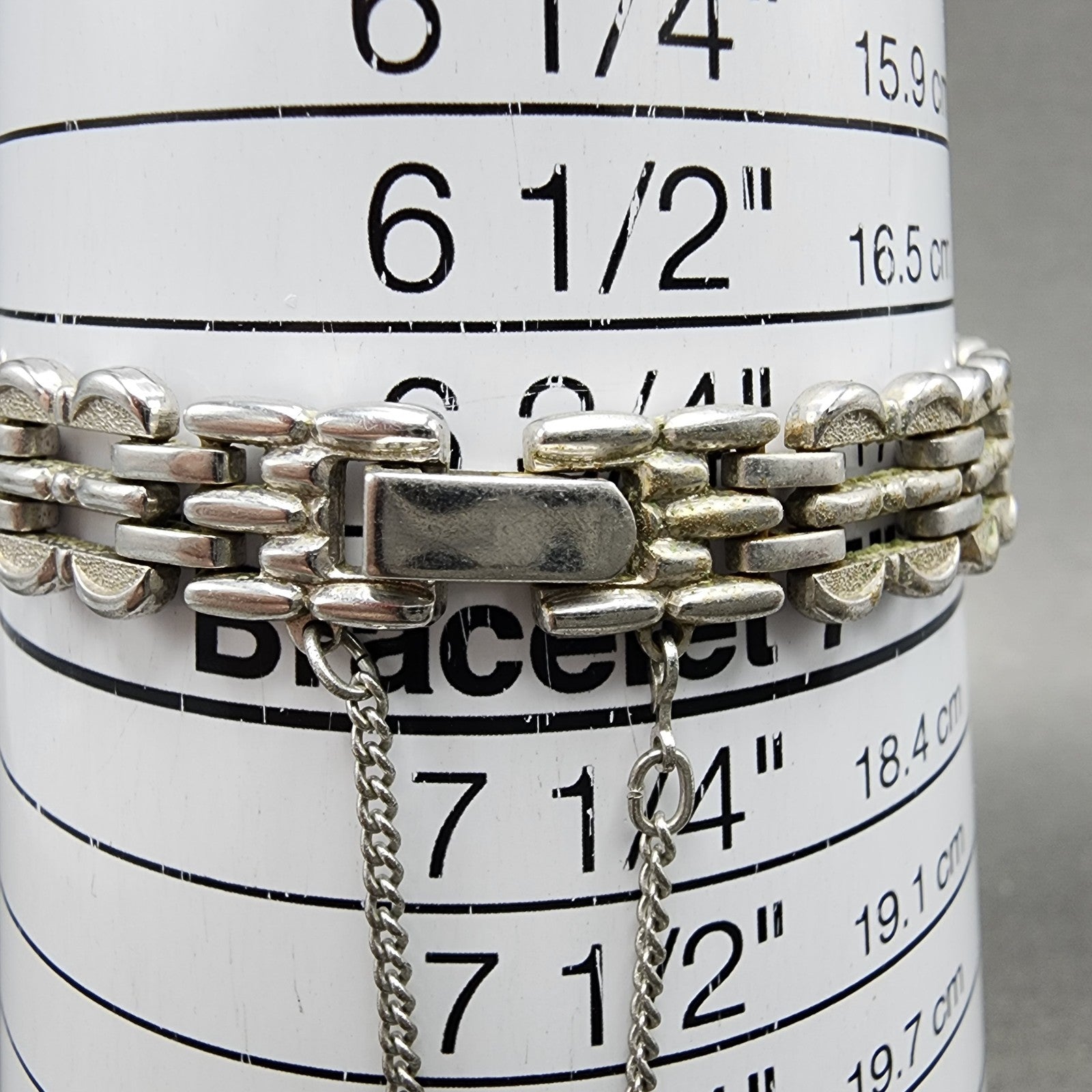 Seiko Watch Women 19mm Silver Dial Silver Tone Oval 14215510 New Battery VTG10