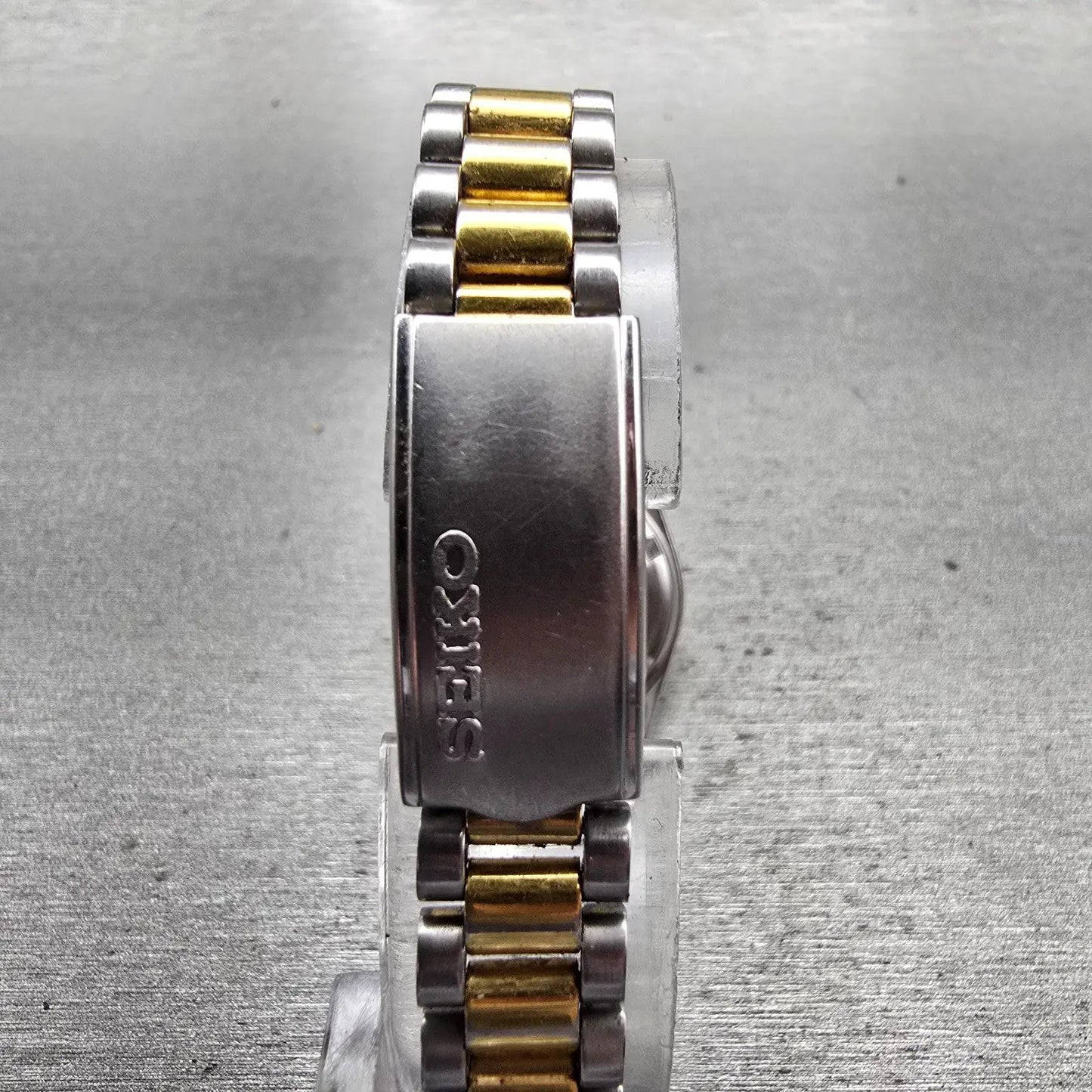 Seiko SQ Watch Women 24mm Gold Dial Two Tone Daydate Round 3Y03-0160 New Battery7