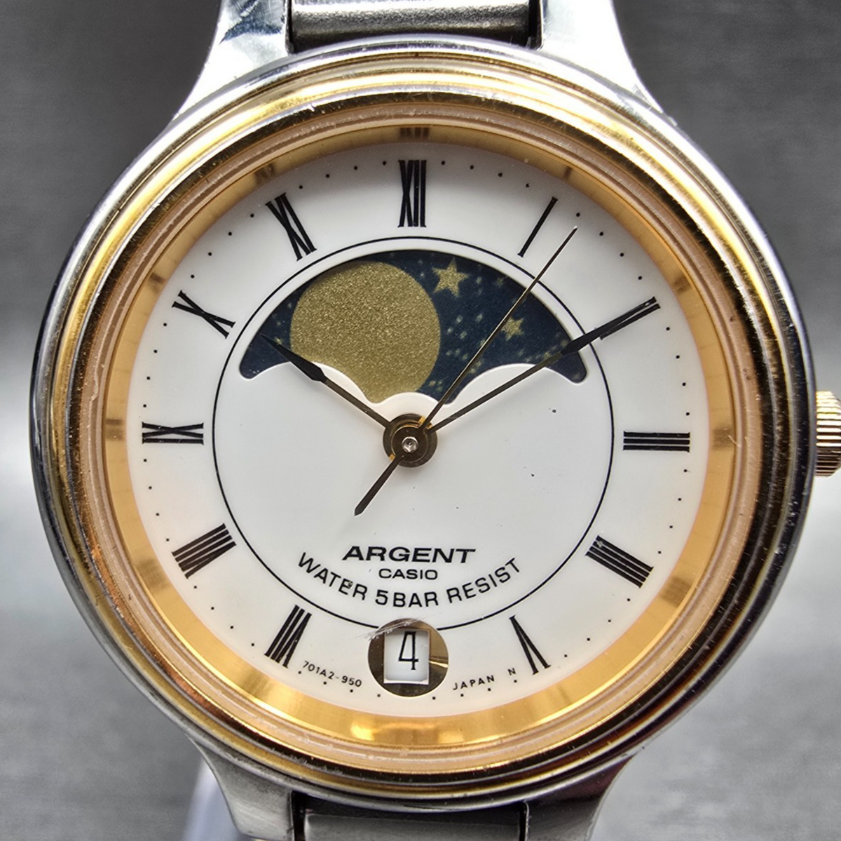 Casio Argent Moon Phase Watch Women 26mm White Dial Two Tone Date LTW-70M NewBat1