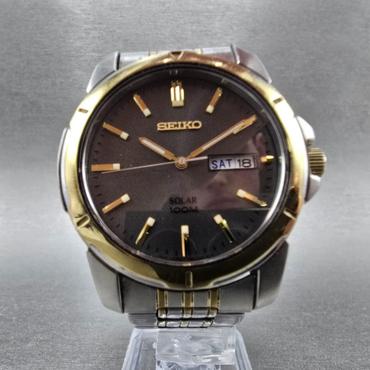 Seiko Solar Watch Men 37mm Gray Dial Two Tone Daydate Round V158-0AD0 Runs JP5