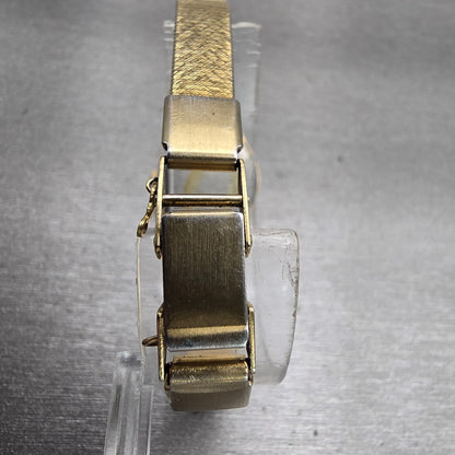Citizen Watch Women 18mm Champagne Dial Gold Tone Oval 2030-202813 New Battery7