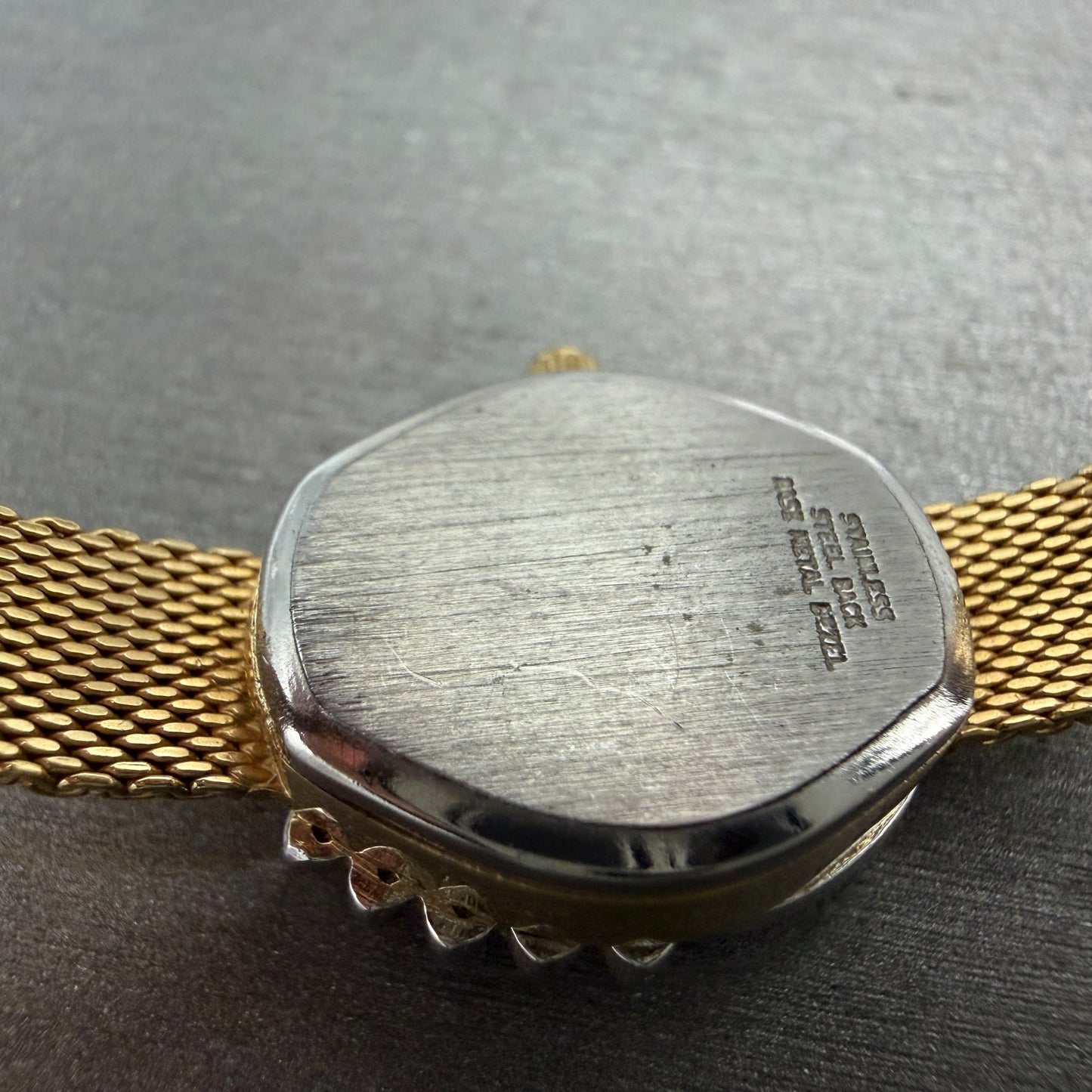 Gruen Watch Women 16mm White Dial Gold Tone Oval Diamond Bezel New Battery ABC9