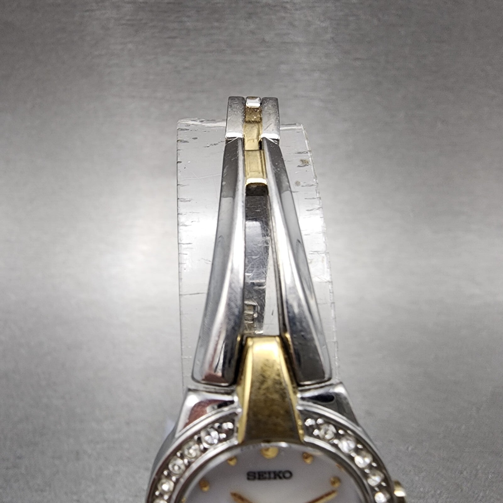 Seiko Solar Watch Women 22mm MOP Dial Two Tone Crystal Bezel Round V1140AF0 Runs4