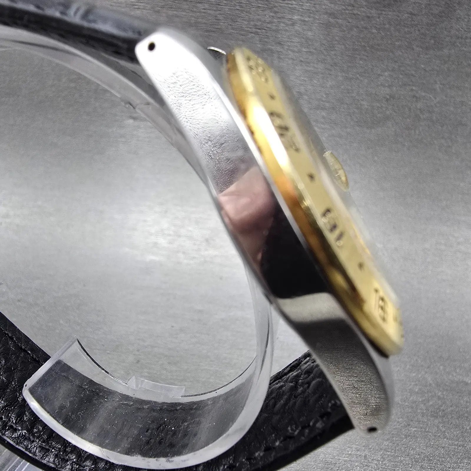 Gruen GMT Watch Men 39mm Gold Dial Two Tone Date Round 321-6M17 New Battery3