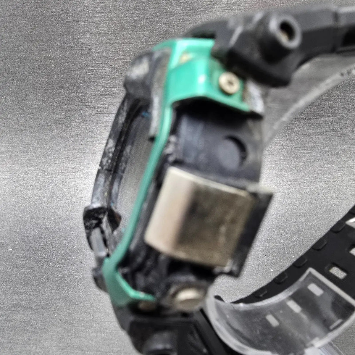 Casio G-Shock DW-8150 Watch Men 47mm Black Green Slot Machine Alarm New Battery2