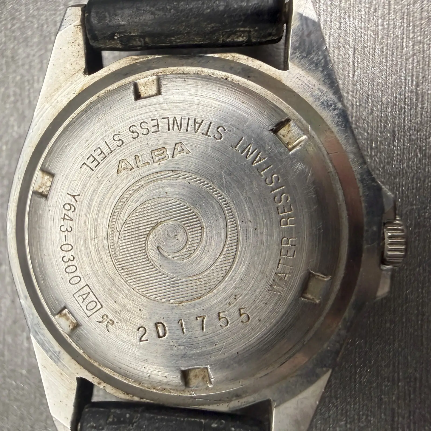Seiko Alba Kiki Dive Watch Women 29mm Black Dial Steel Daydate Y643-0300 NewBatt10