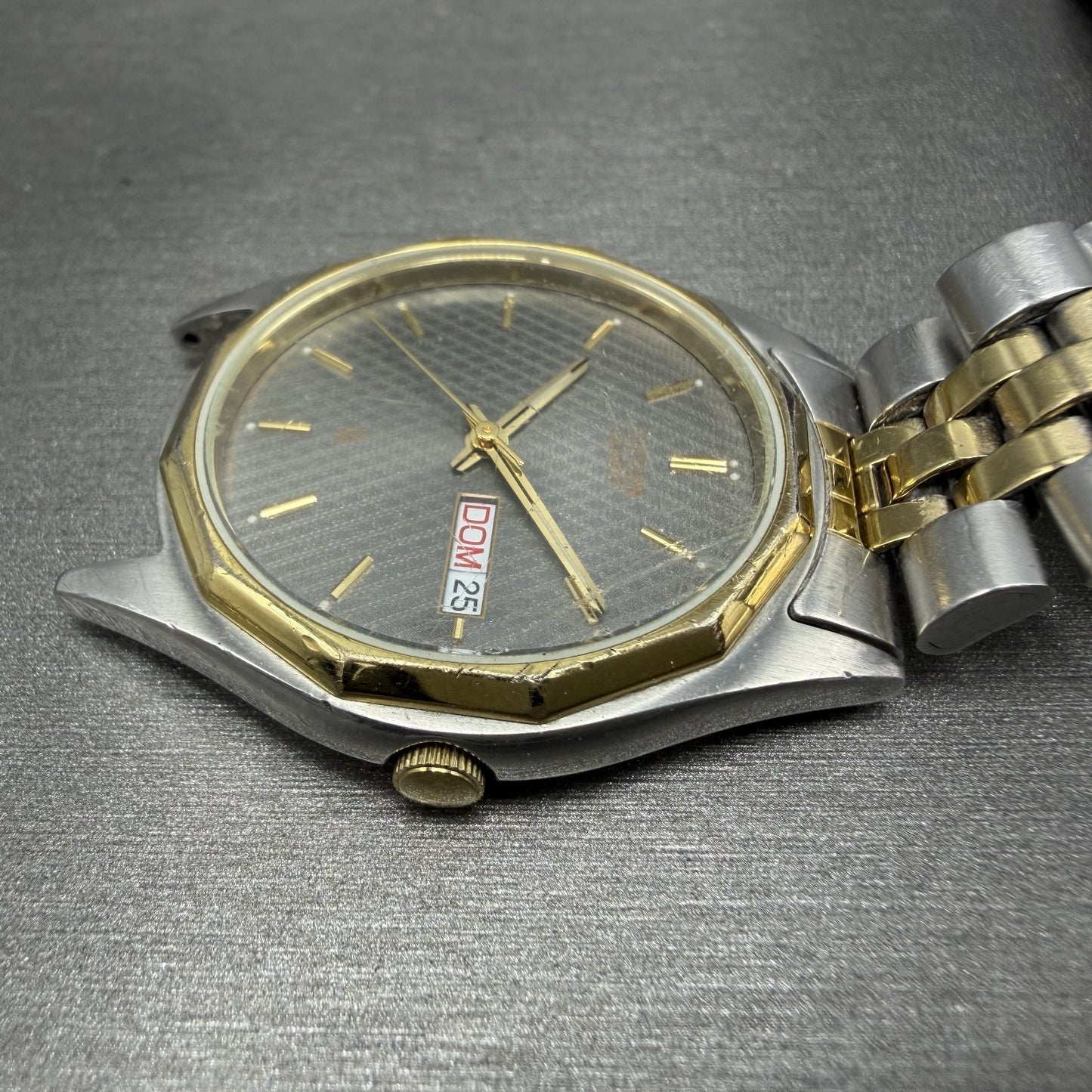 Citizen CQ Watch Men 35mm Gray Dial Two Tone Daydate 1102K11294 New Battery3