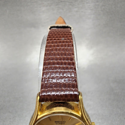 Seiko Watch Women 22mm Champagne Dial Gold Tone Daydate 7n836021 New Battery4