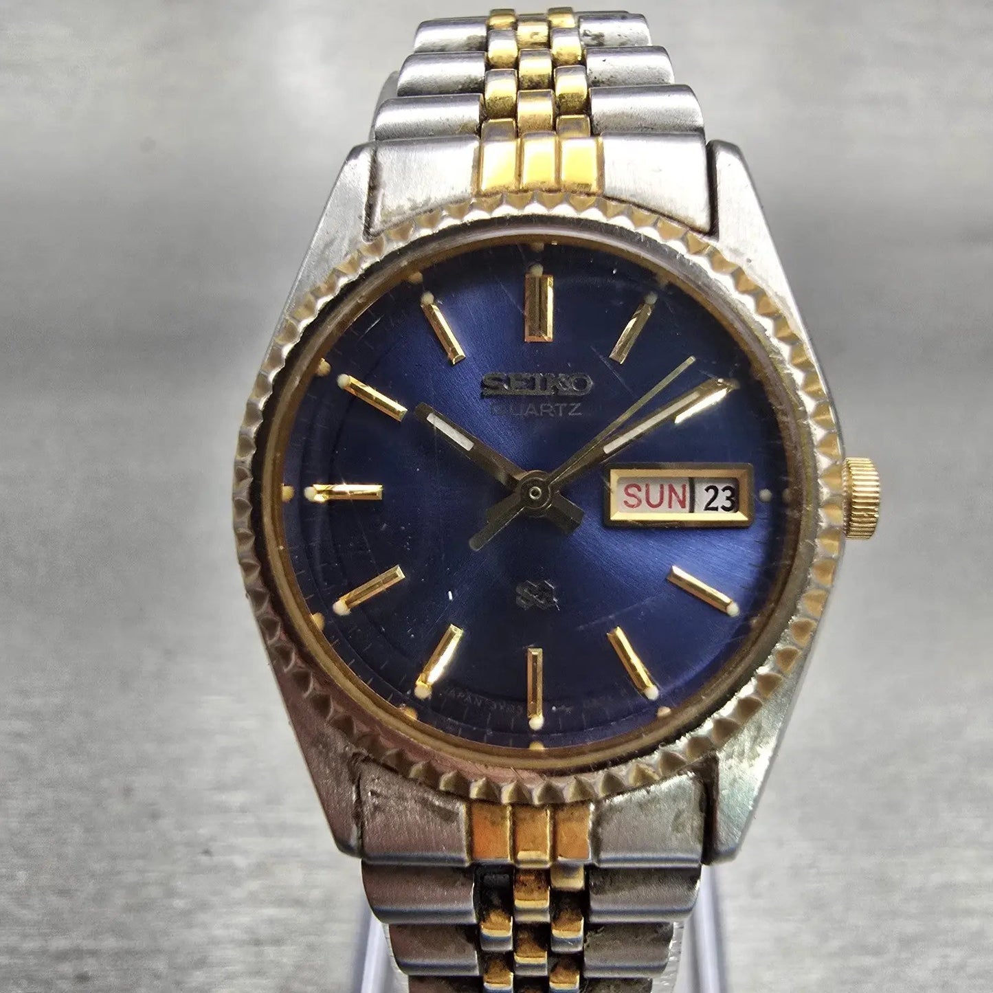 Seiko SQ Watch Women 24mm Blue Dial Two Tone Daydate 3Y03-0169 New Battery0