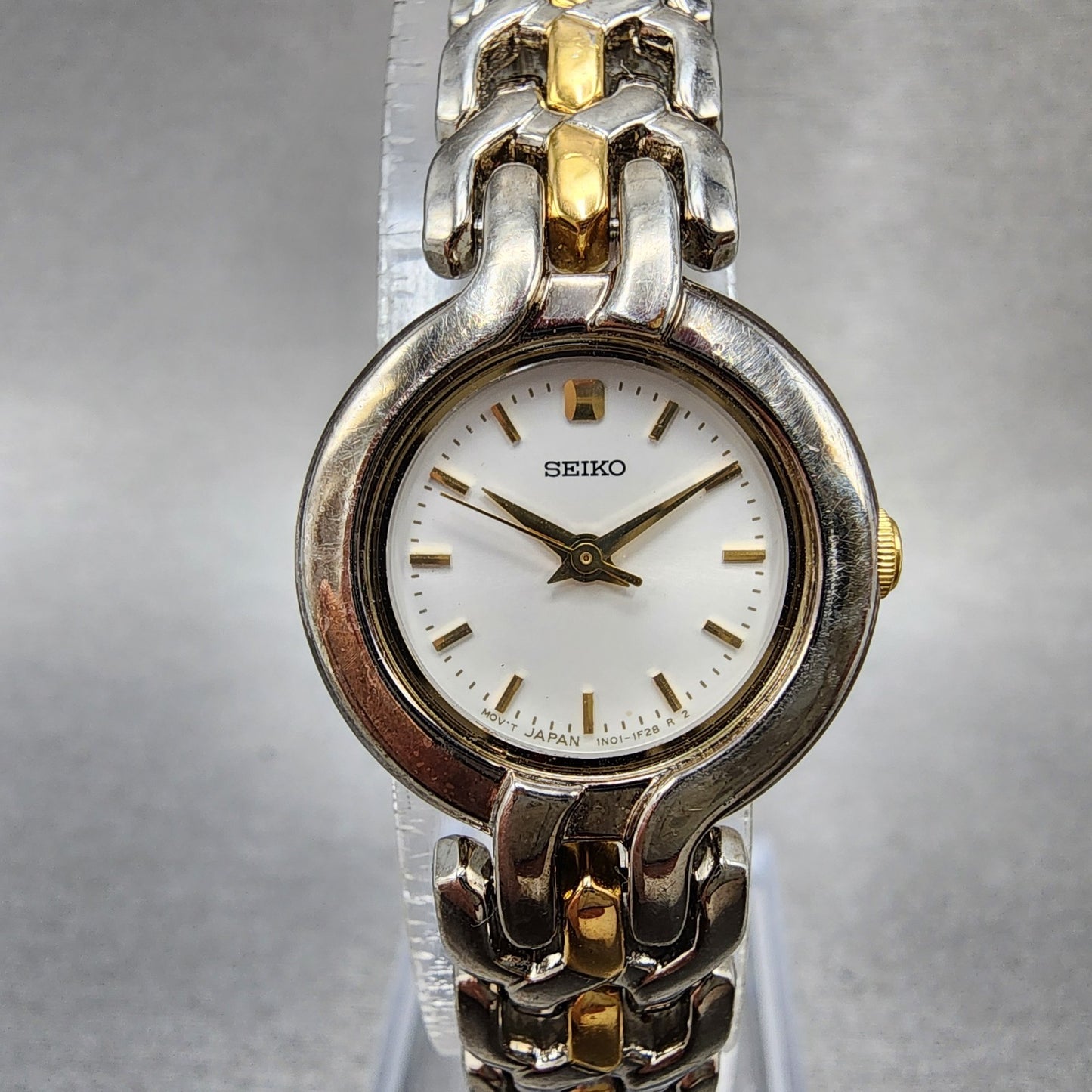 Seiko Watch Women 22mm White Dial Two Tone Round 1N010H39 New Battery0