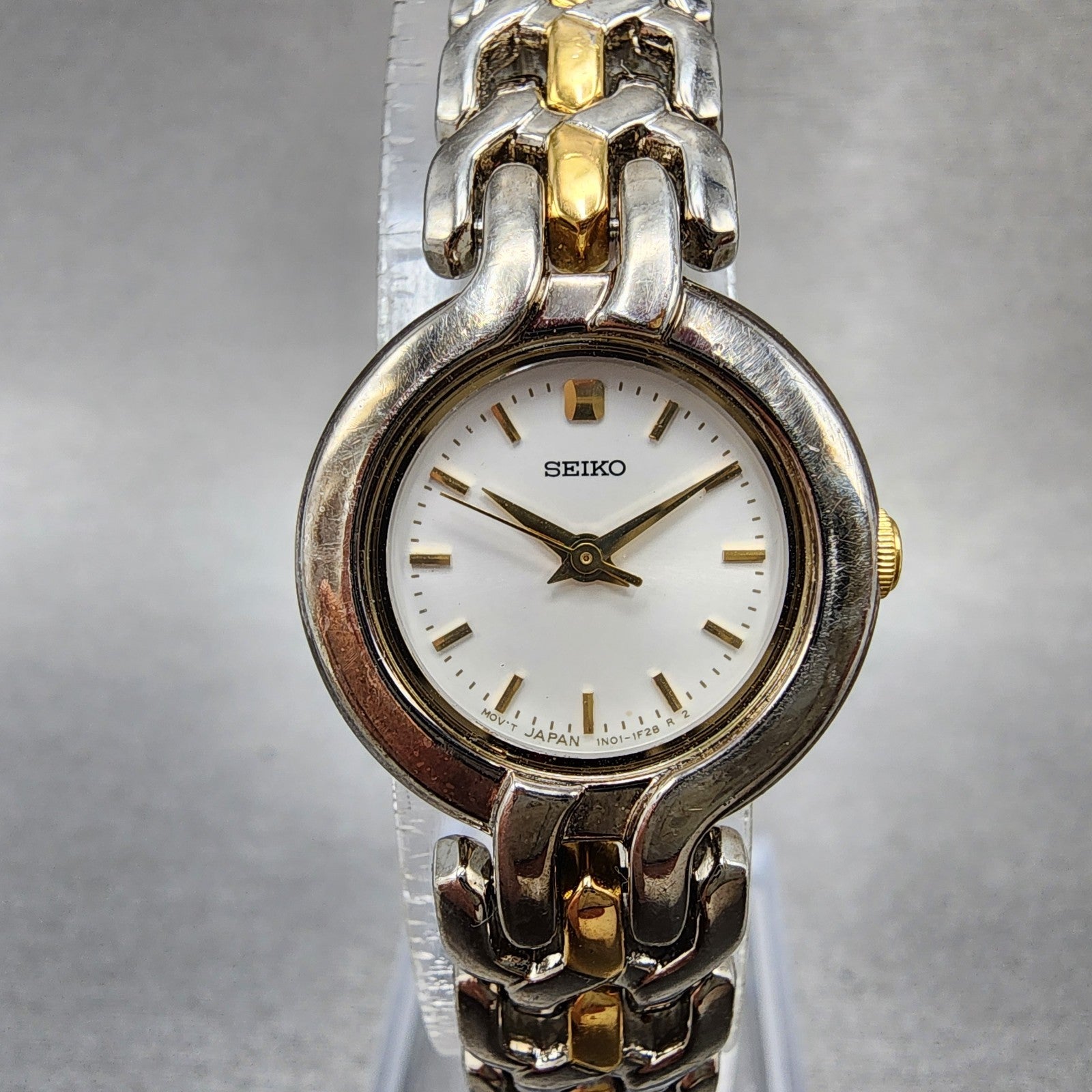 Seiko Watch Women 22mm White Dial Two Tone Round 1N010H39 New Battery0
