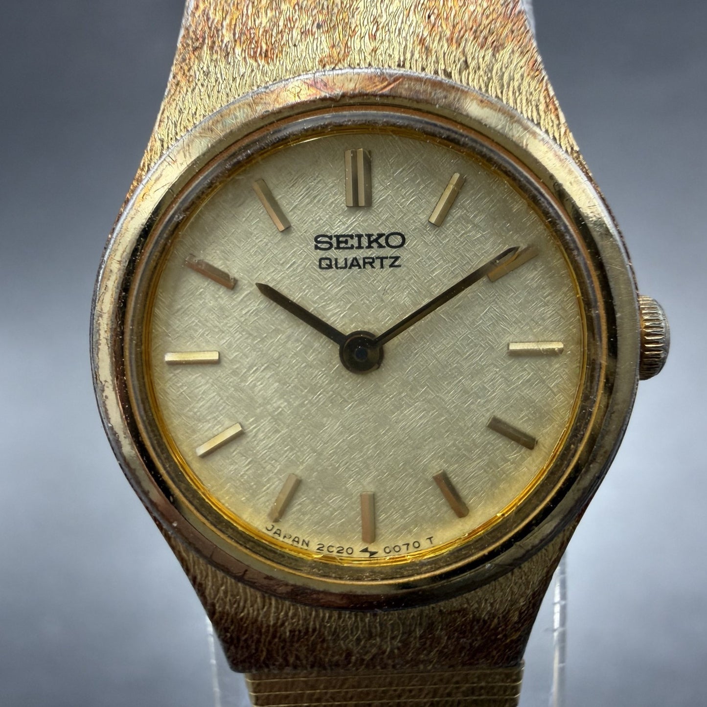 Seiko Watch Women 18mm Champagne Dial Gold Tone Round VTG 2C20-0029 New Battery1