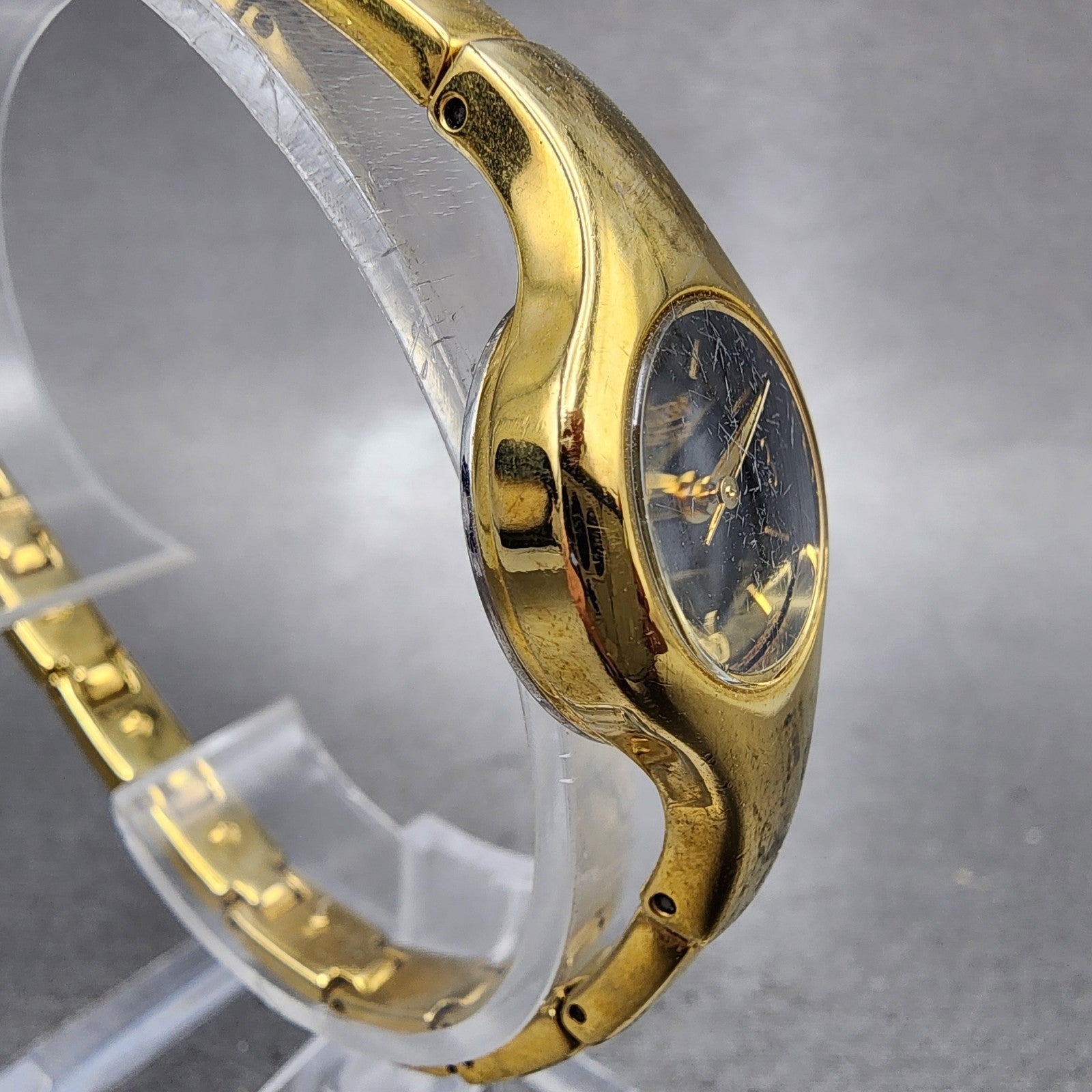 Citizen Watch Women 20mm Black Dial Gold Tone Round 5930S99230 New Battery3