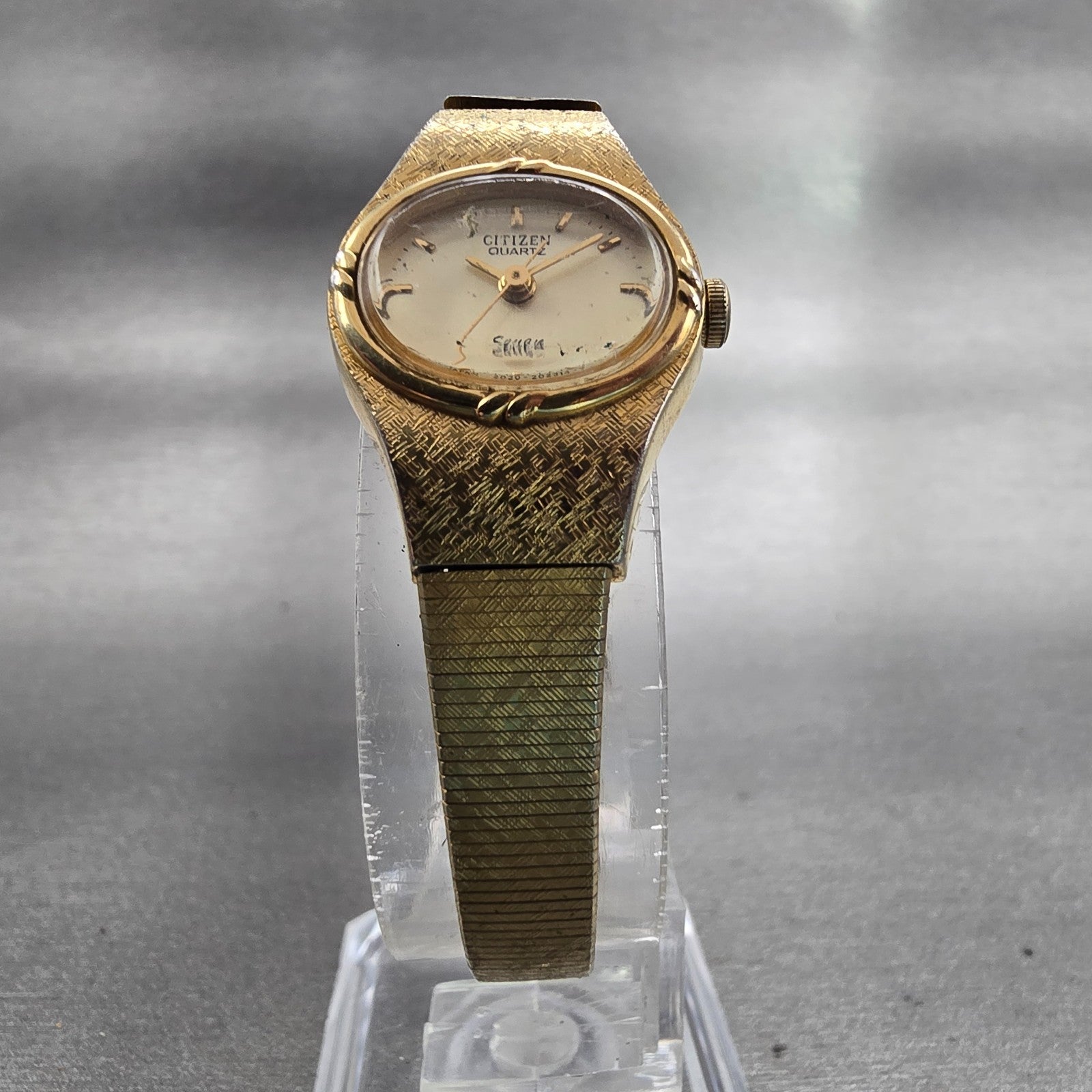 Citizen Watch Women 18mm Champagne Dial Gold Tone Oval 2030-202813 New Battery5