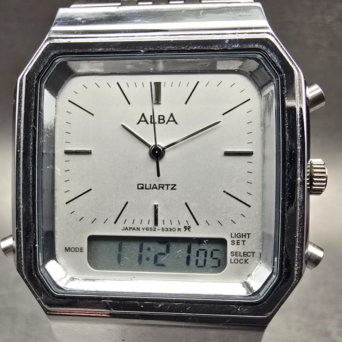 Seiko Alba Watch Men 32mm Silver Dial Silver Tone Daydate Alarm Y652-5290 NewBat1