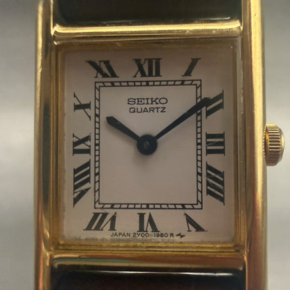 Seiko Tank Watch Women 18mm White Dial Gold Tone Rectangle 2Y00-5470 New Battery1