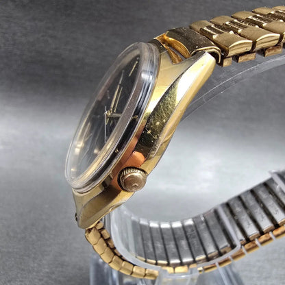 Citizen CQ Watch Men 35mm Black Dial Gold Tone Daydate 1100-S63812 New Battery K2