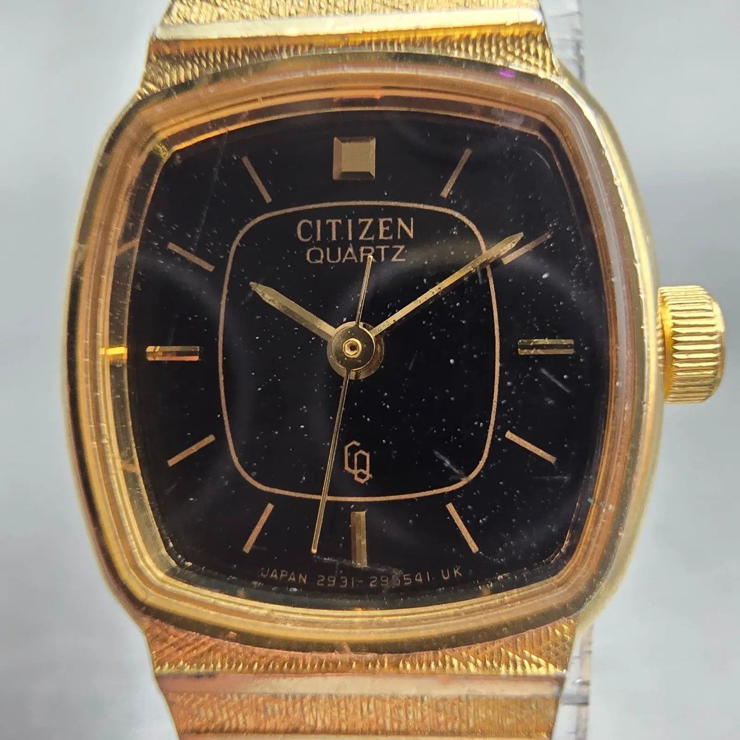 Citizen CQ Watch Women 16mm Black Dial Gold Tone Rectangle 2951-293789 New Batt1