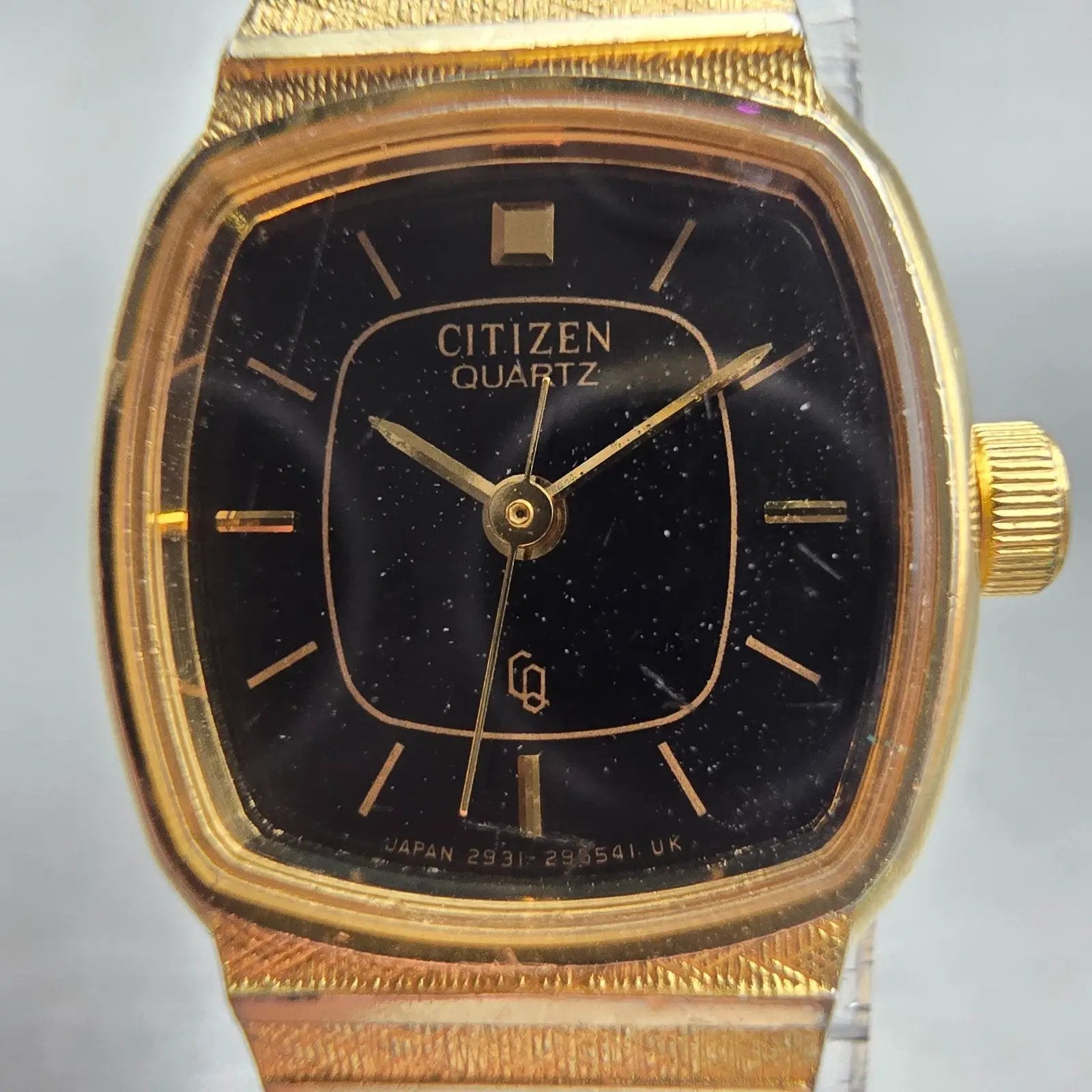 Citizen CQ Watch Women 16mm Black Dial Gold Tone Rectangle 2951-293789 New Batt1